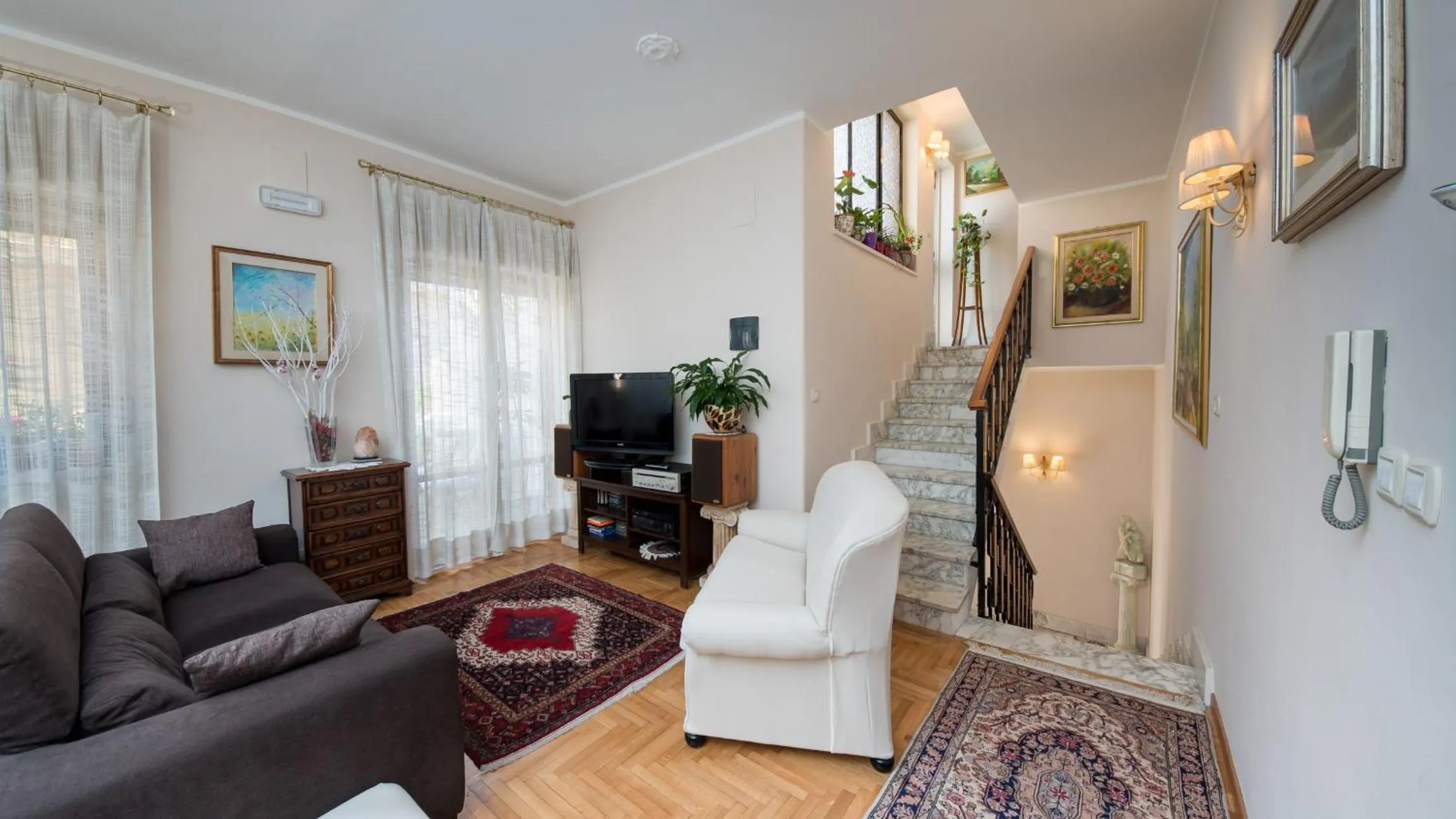 Communal lounge/ TV room in La Castellese