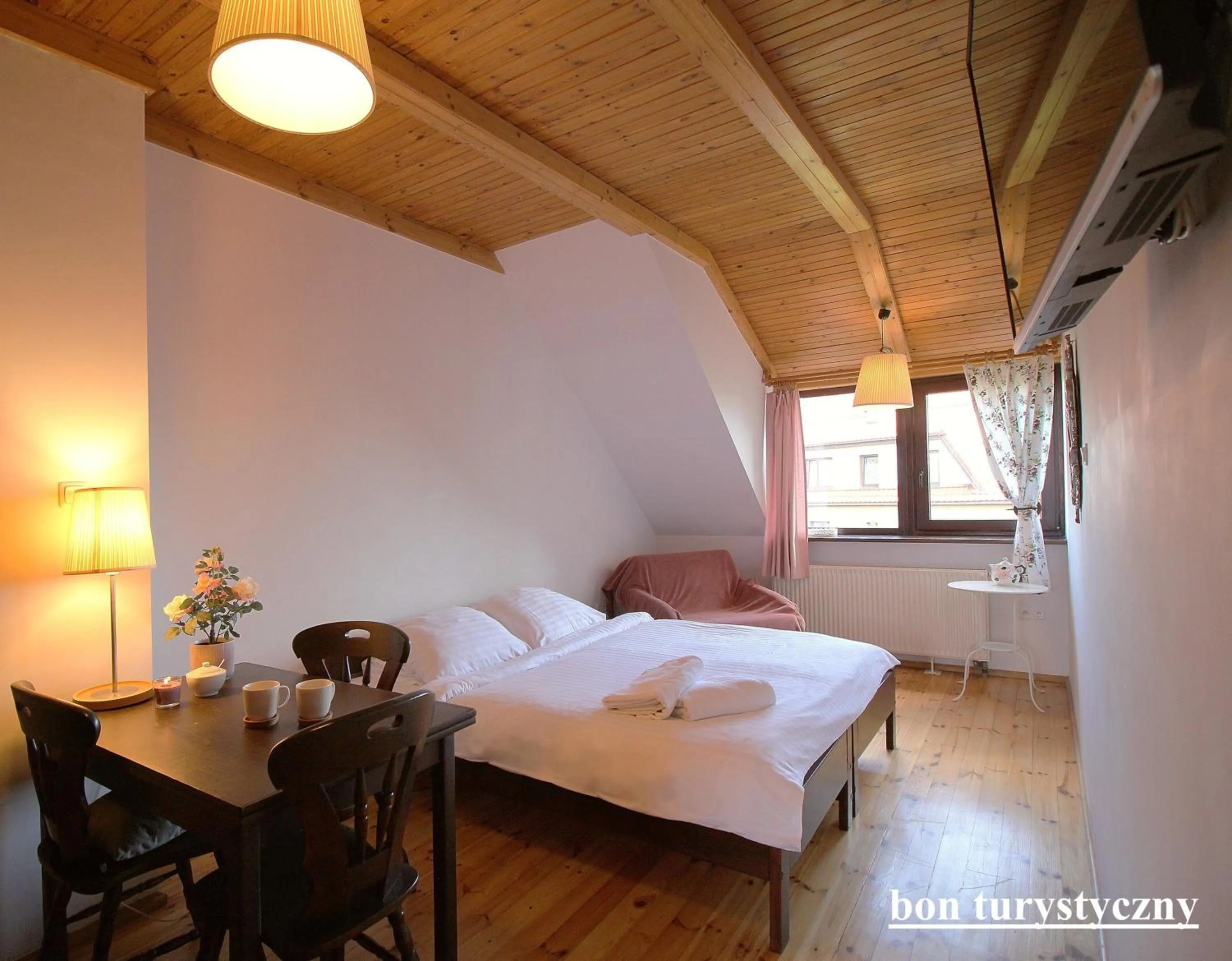 Two-Bedroom Suite with Jacuzzi in Nowa Villa Zosieńka darmowy free PARKING