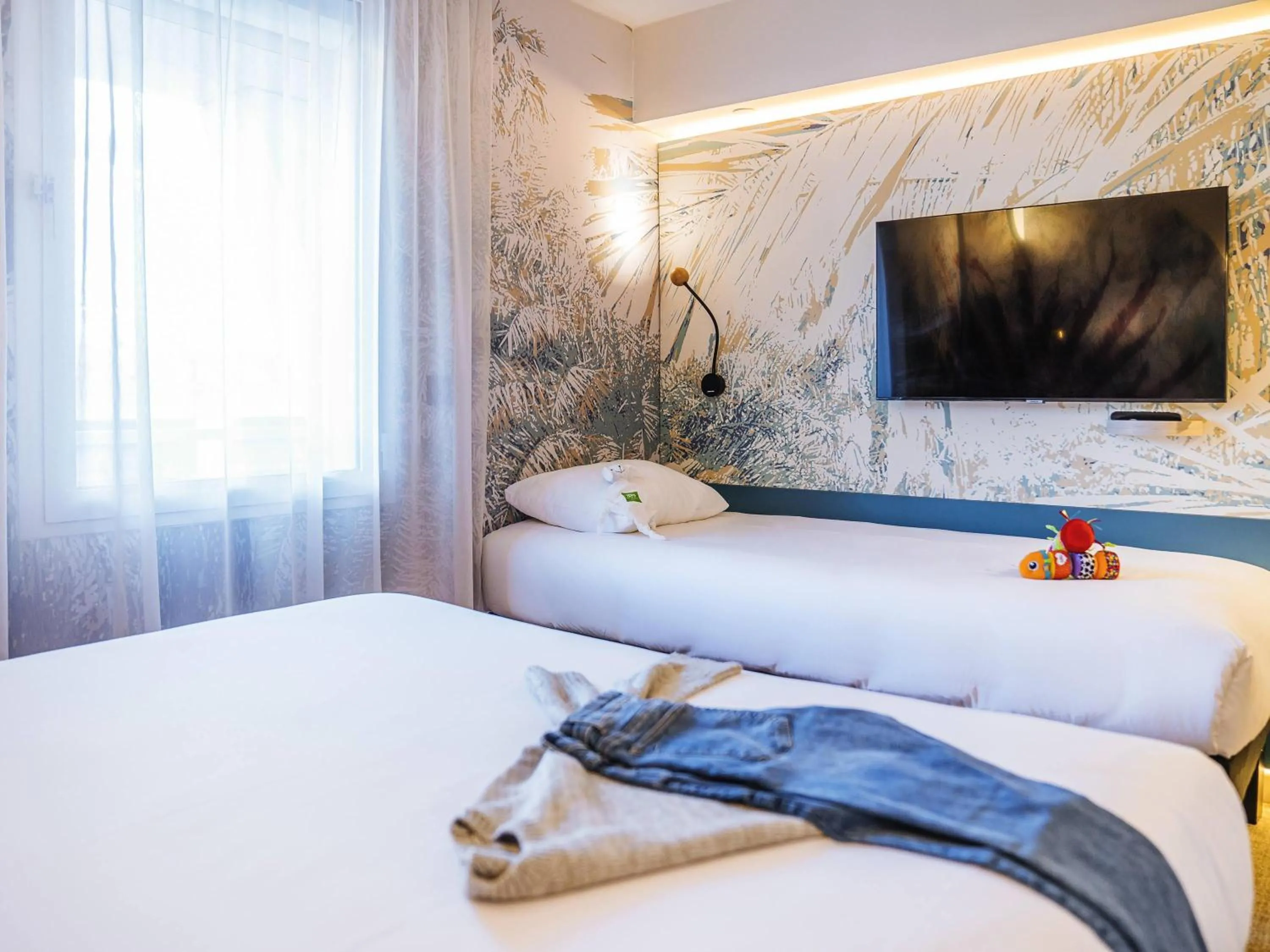 Bedroom, Bed in ibis Styles Antibes