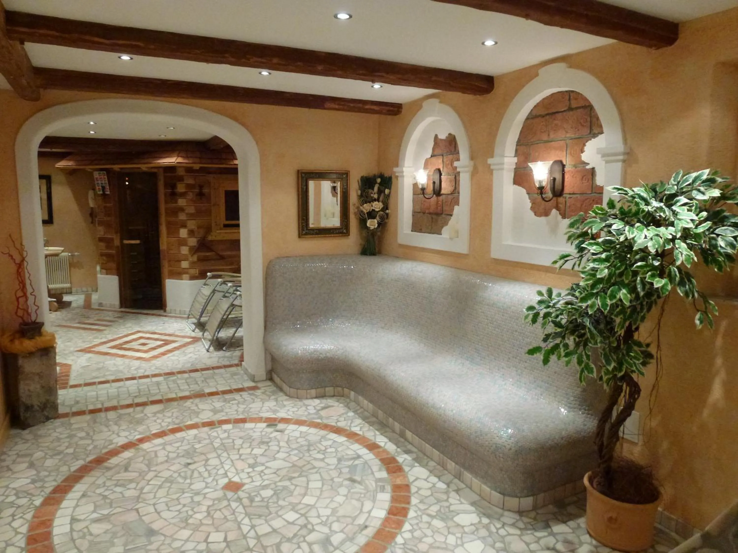 Spa and wellness centre/facilities in Hotel Garni Landhaus Trenkenbach