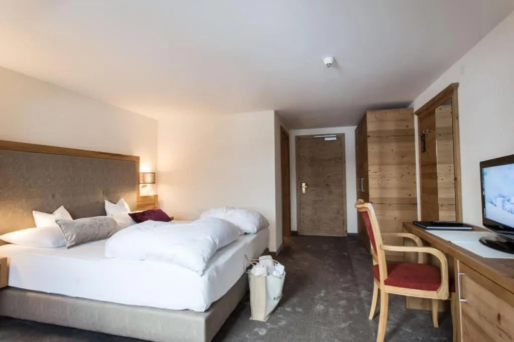 Bed in Hotel Bergblick 4 Sterne Superior