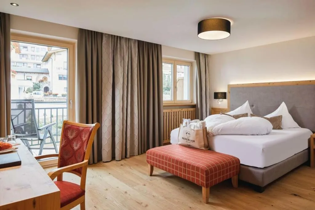 Bed in Hotel Bergblick 4 Sterne Superior