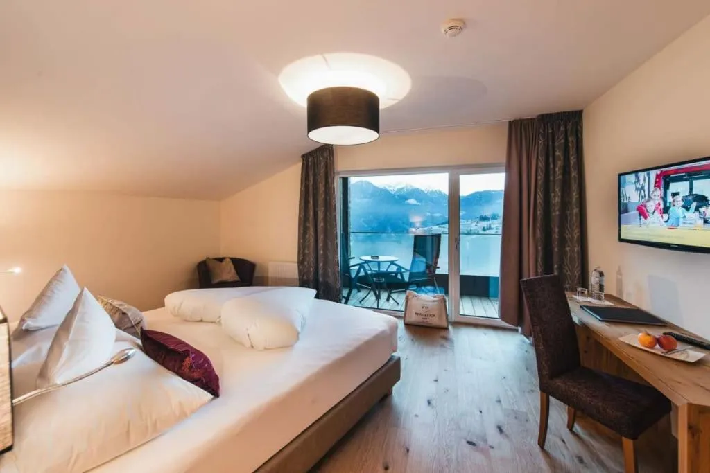 Bed in Hotel Bergblick 4 Sterne Superior