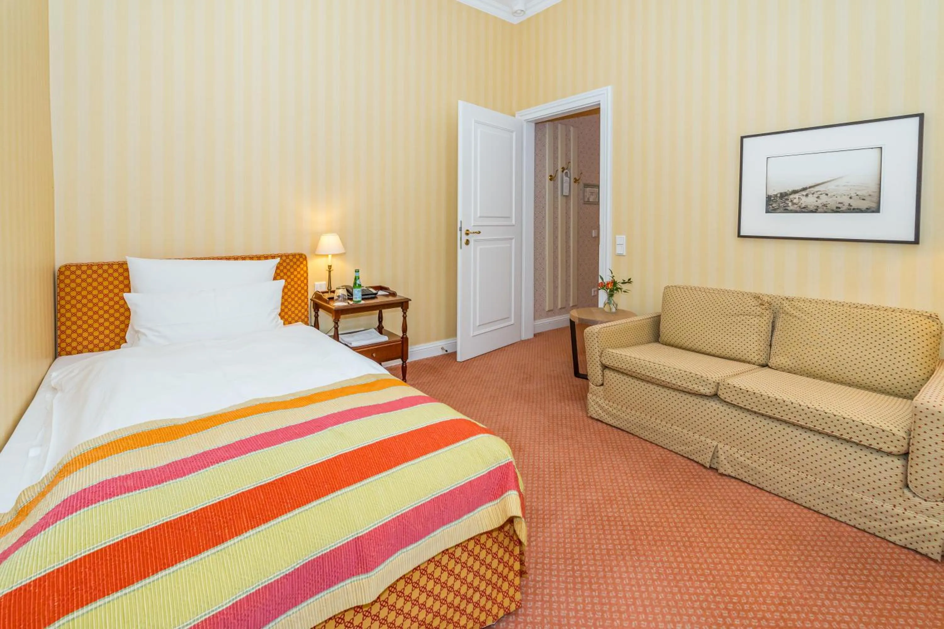 Photo of the whole room, Bed in Hotel Stadt Hamburg