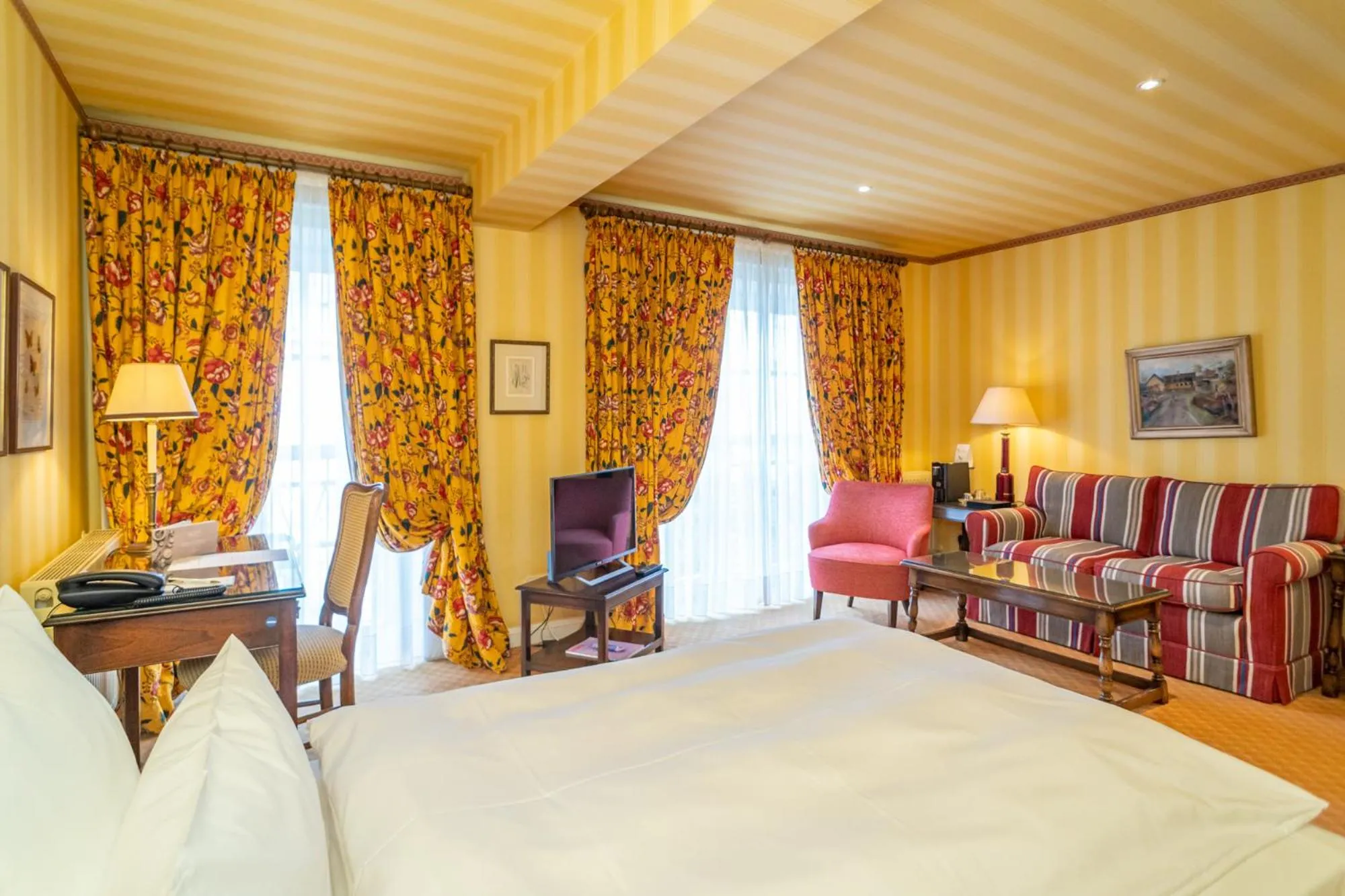 Bed in Hotel Stadt Hamburg