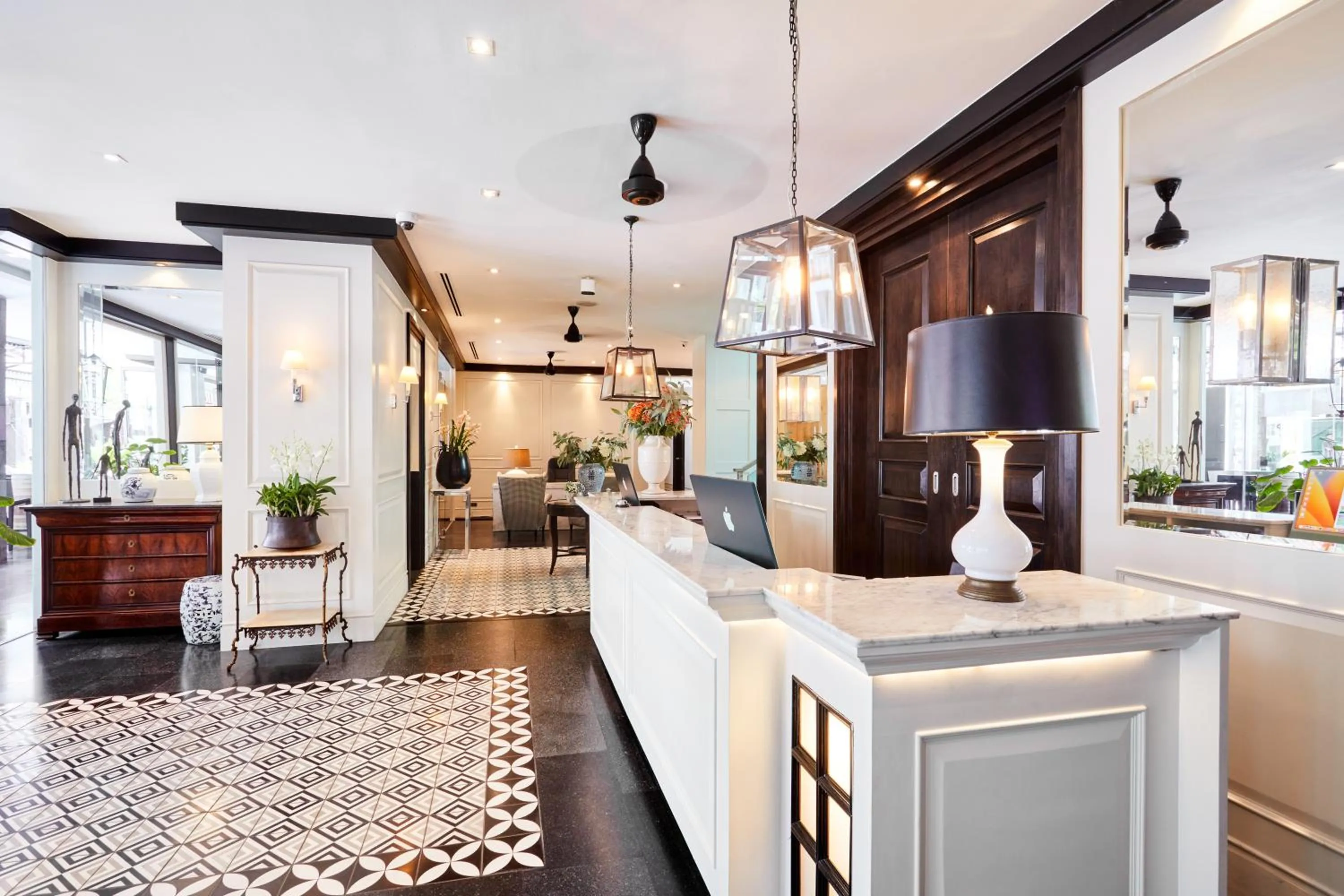 Lobby or reception in BYD Lofts - Boutique Hotel & Serviced Apartments - Patong Beach, Phuket