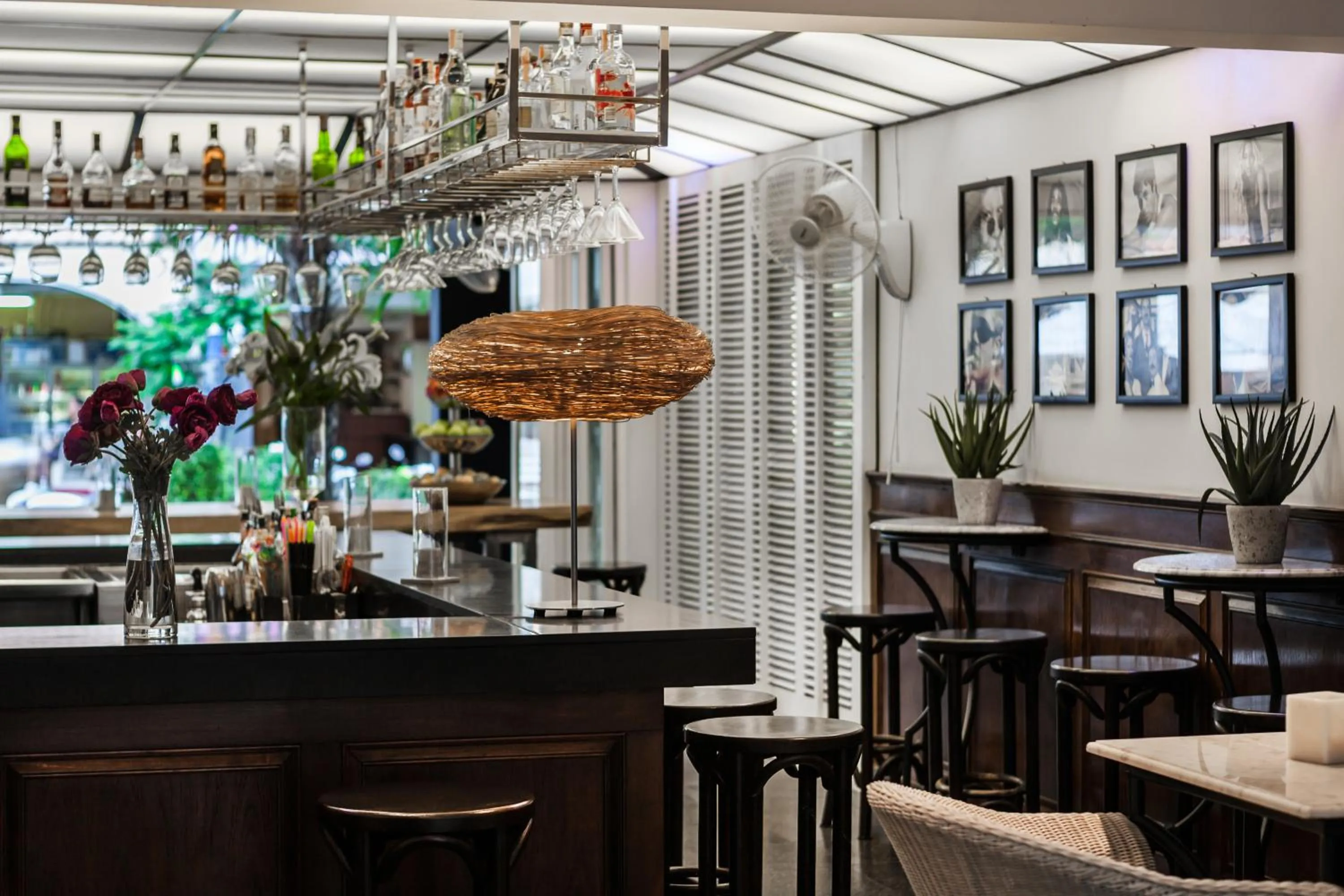 Restaurant/places to eat in BYD Lofts - Boutique Hotel & Serviced Apartments - Patong Beach, Phuket