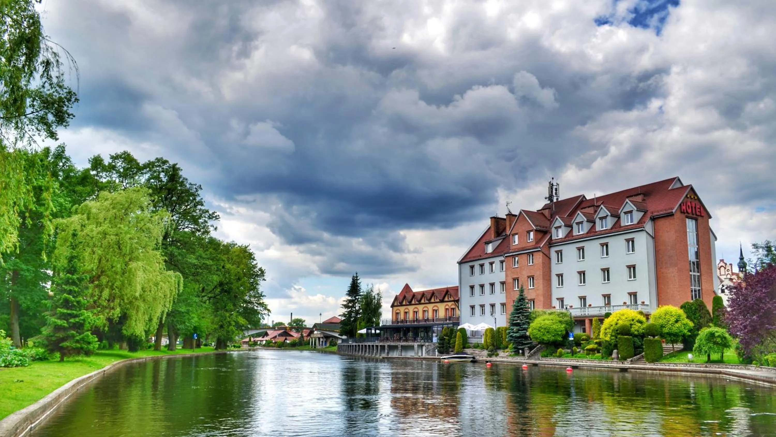 River view in Hotel Nad Pisą