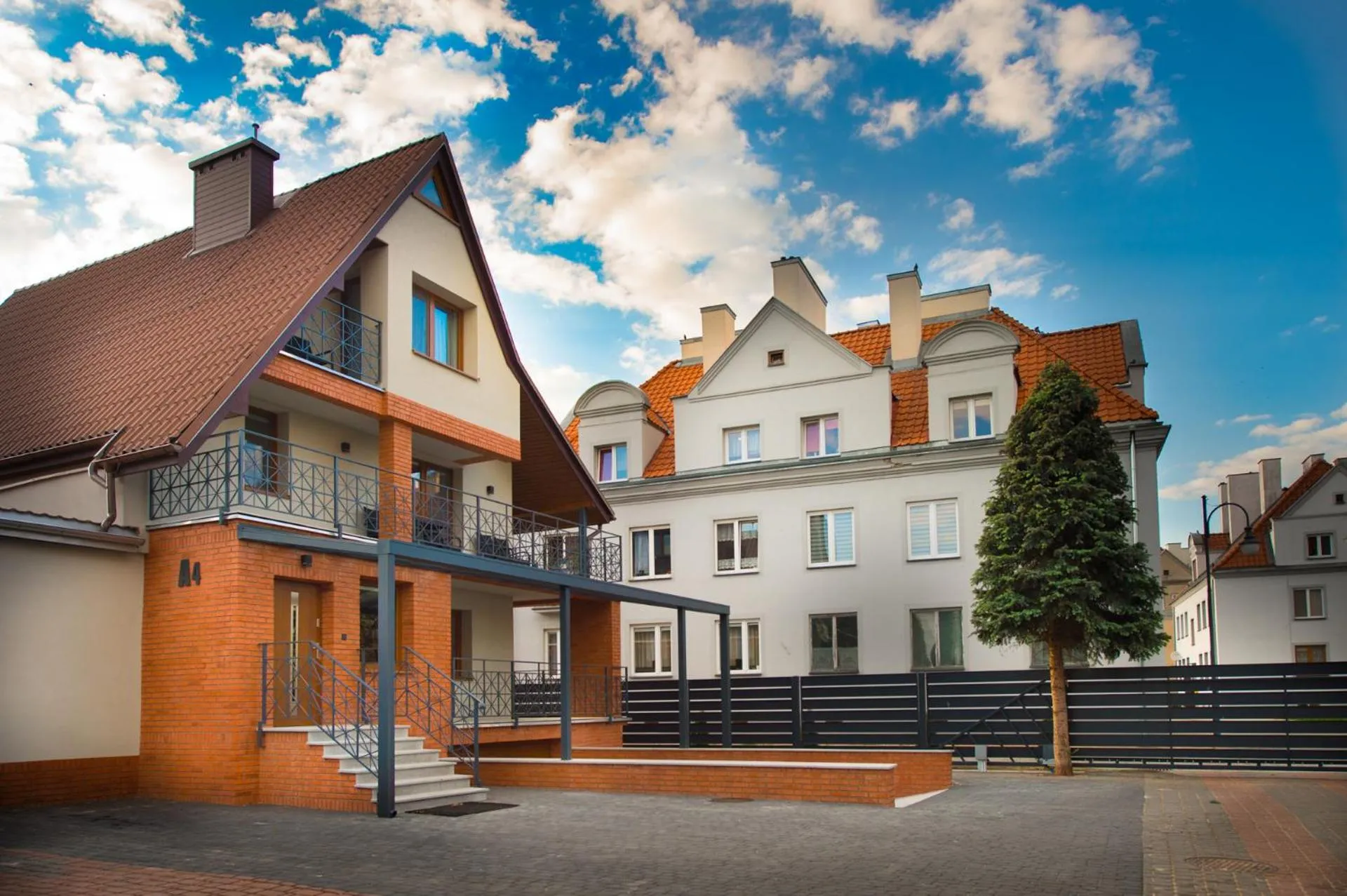 Property building in Hotel Nad Pisą