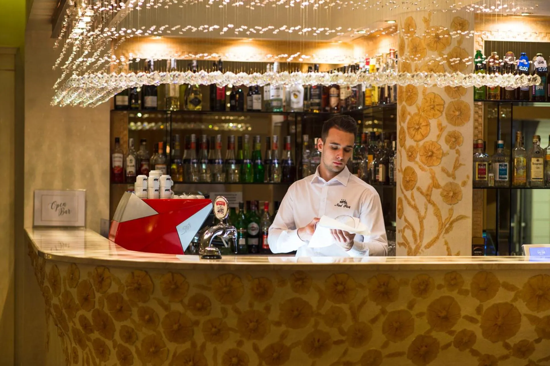 Restaurant/places to eat in Hotel Nad Pisą