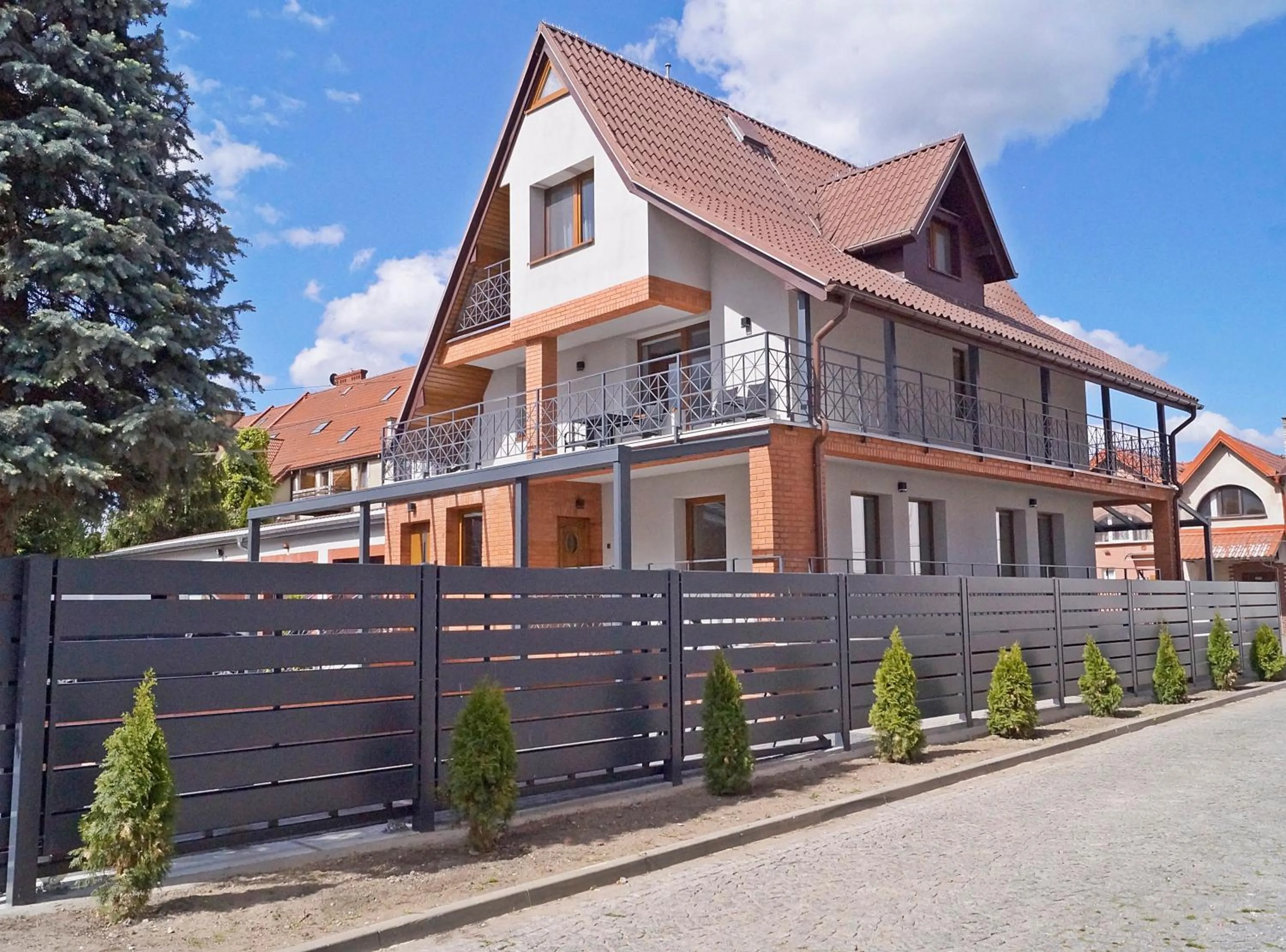 Property building in Hotel Nad Pisą