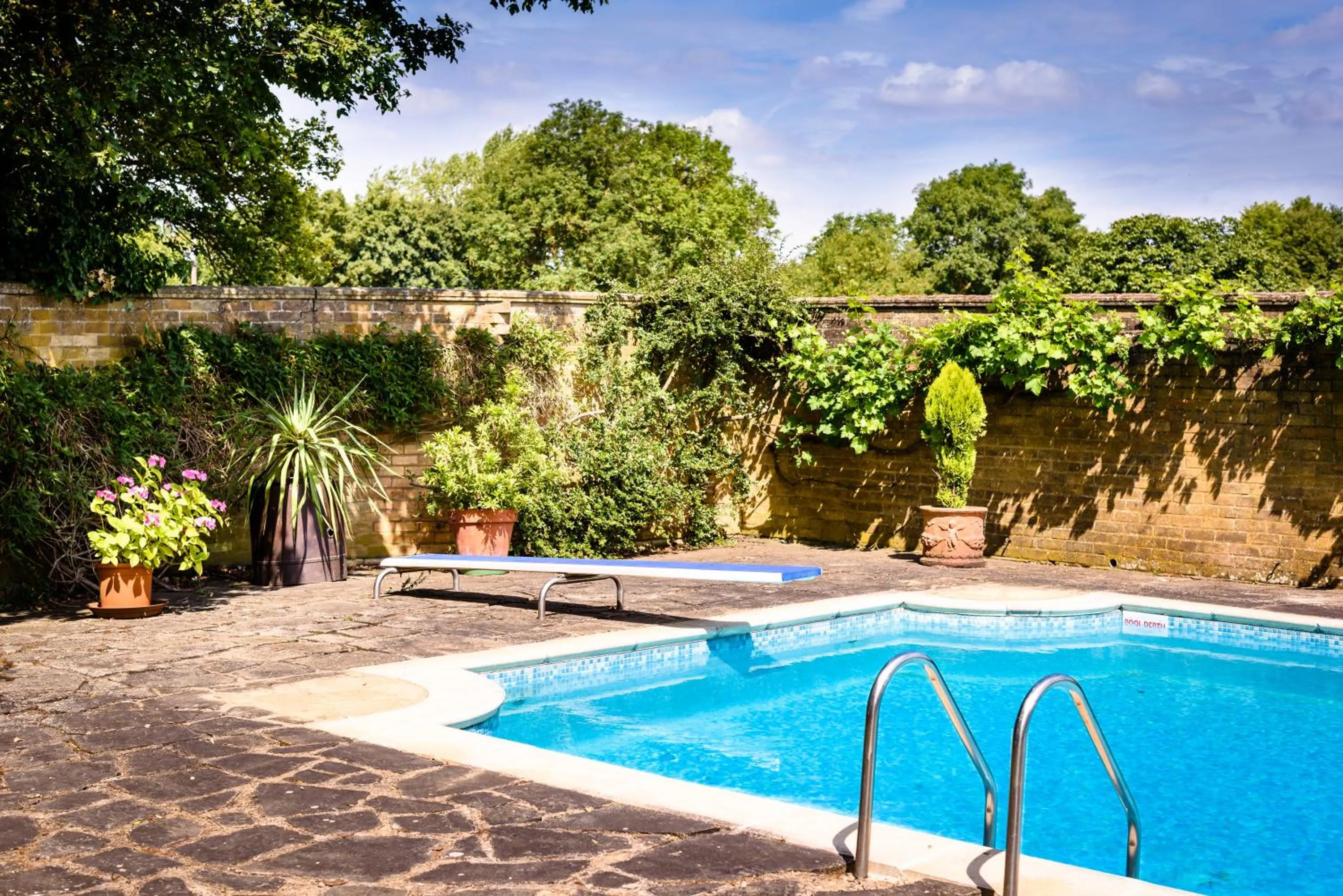 Swimming pool in Rectory Farm