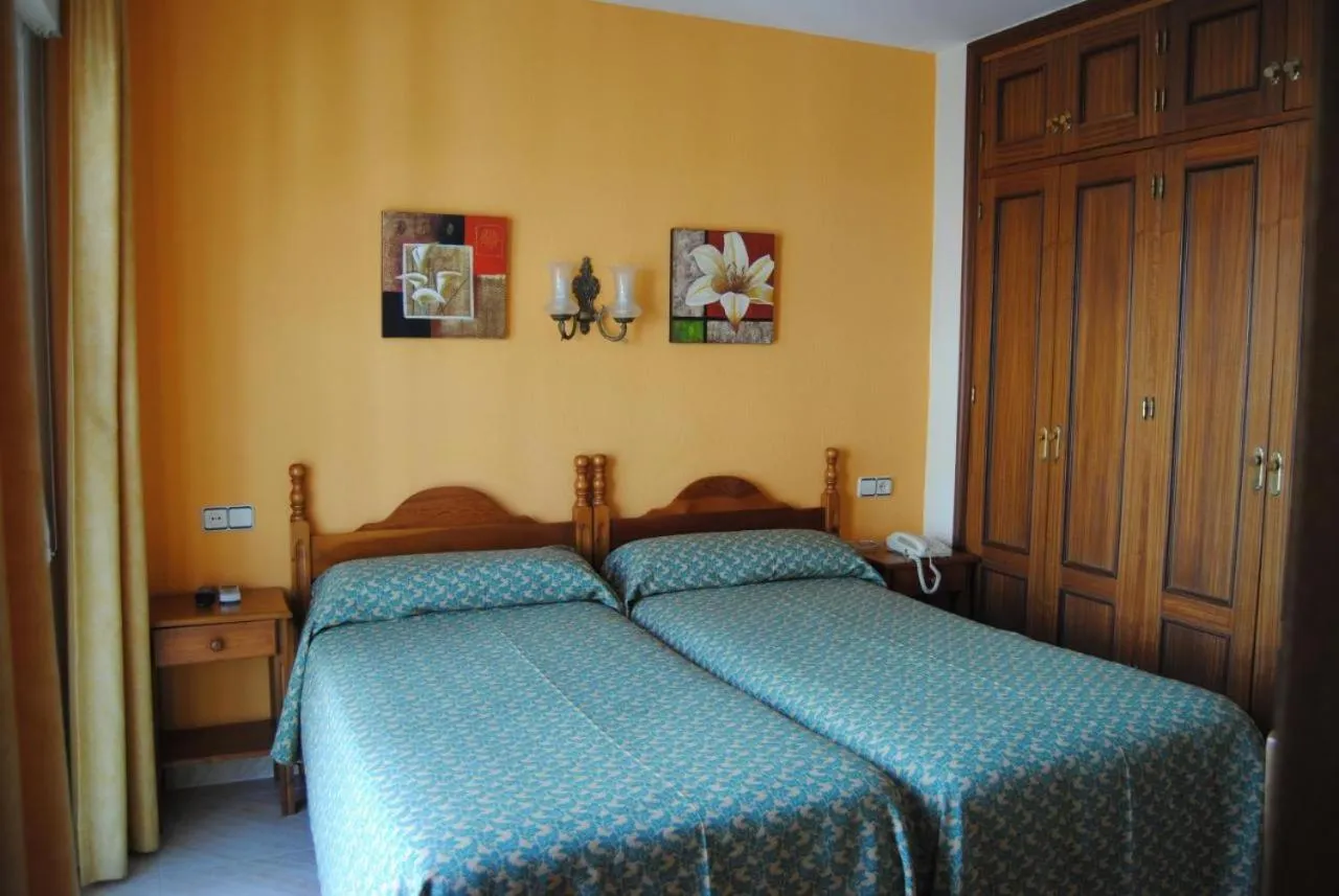 Bed in Hostal Italia