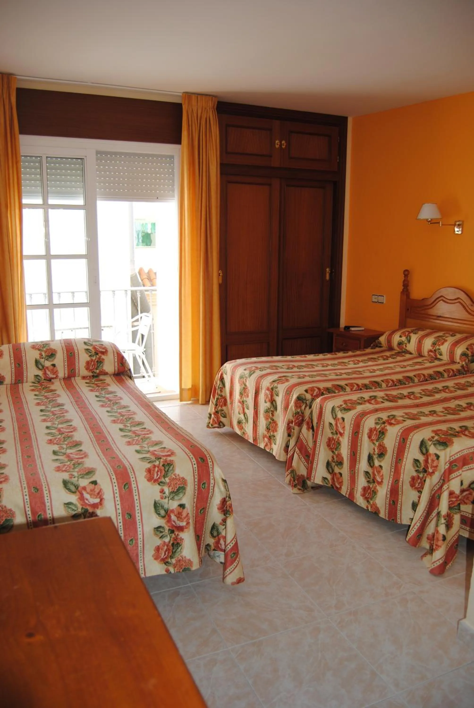 Bed in Hostal Italia