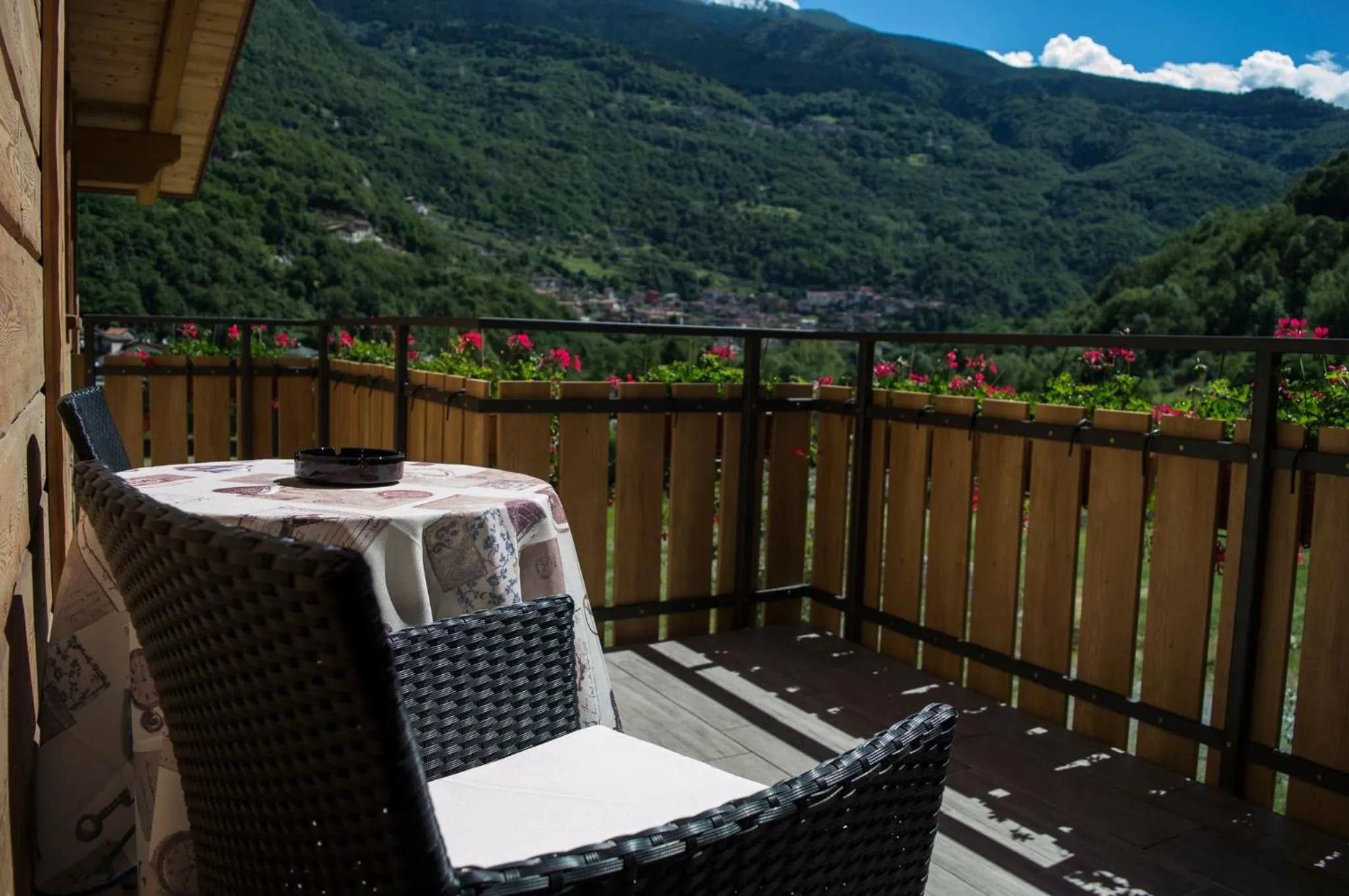 Mountain view in B&B Valtilí