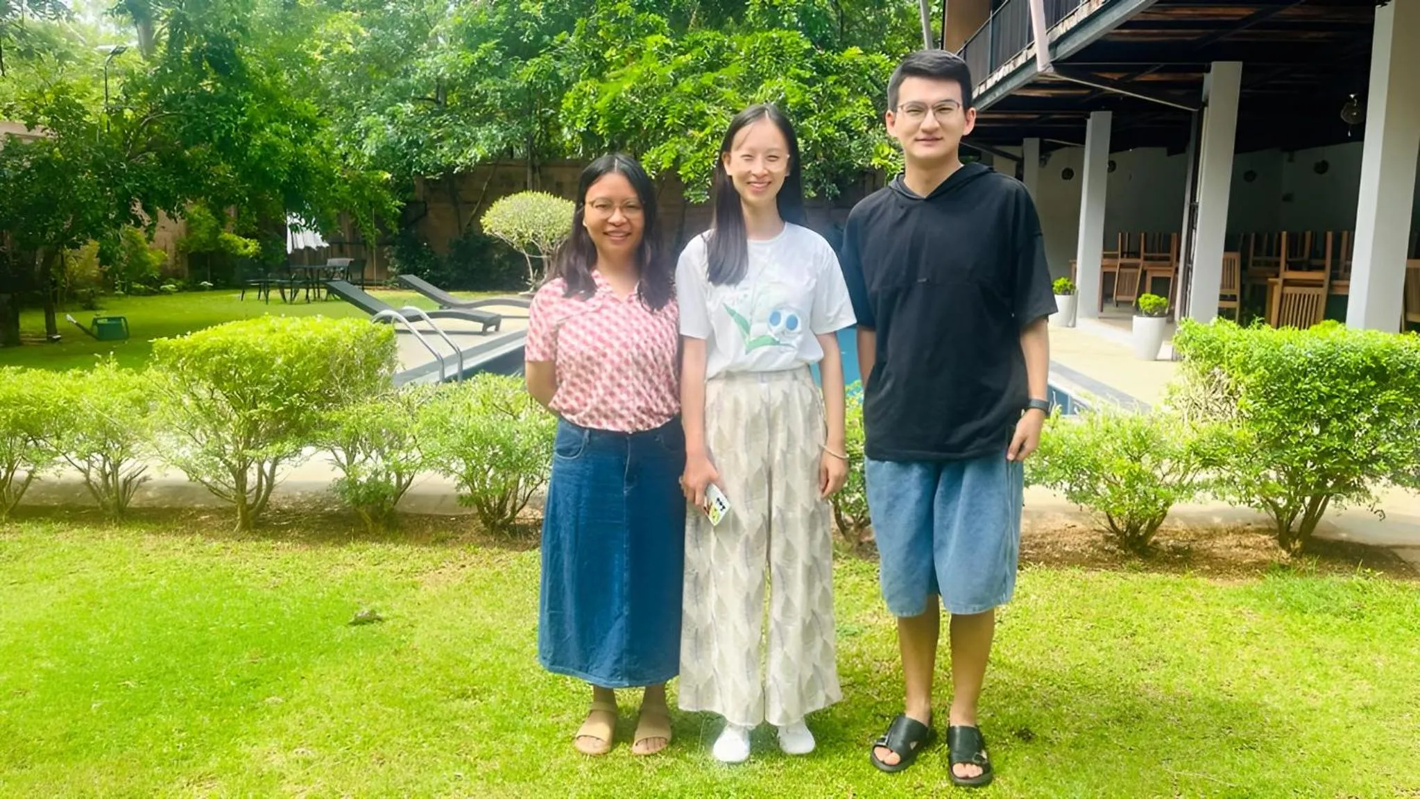 People in Honey Tree Polonnaruwa