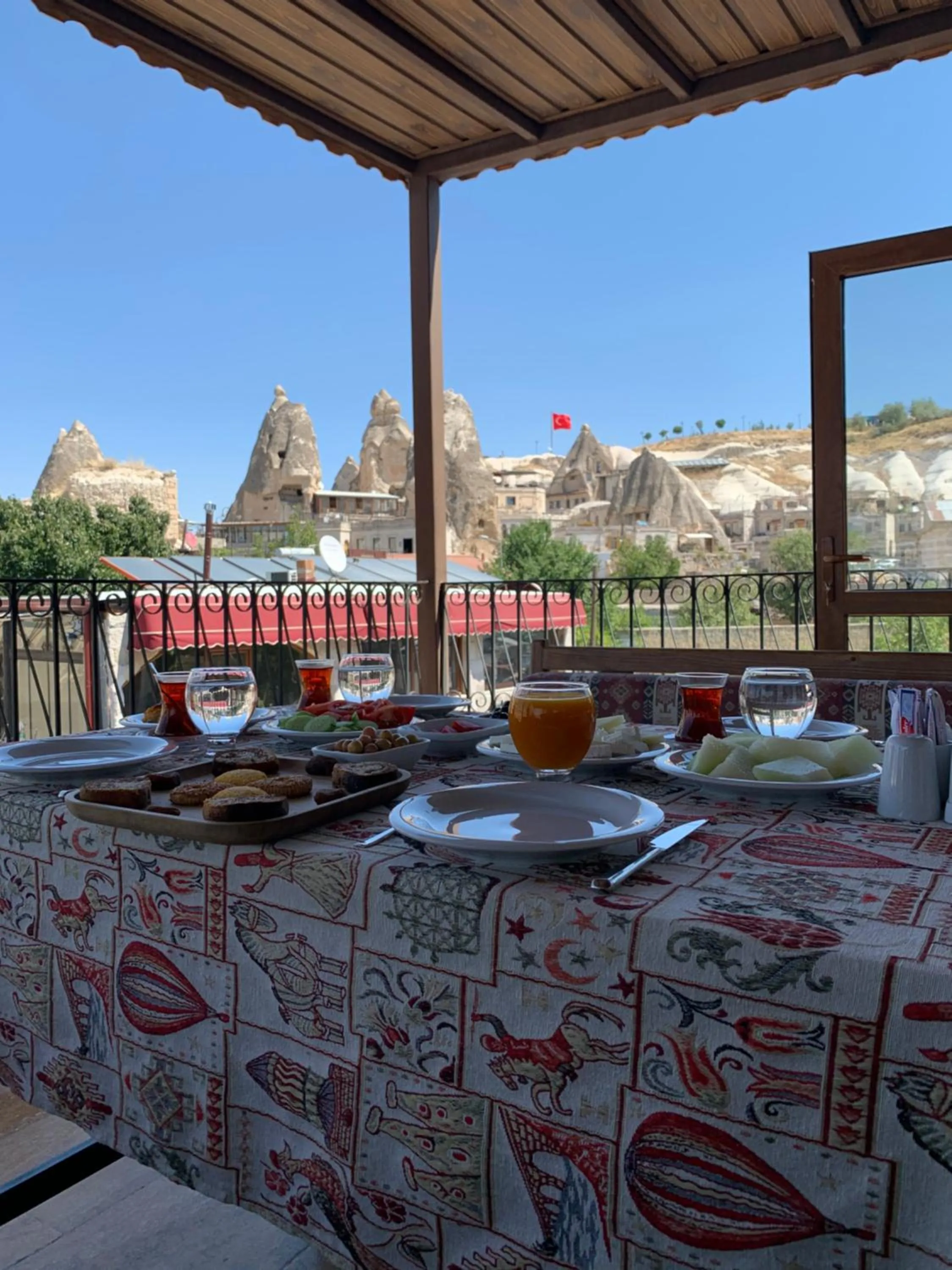 Coffee/tea facilities in Cappadocia Ozbek Stone House