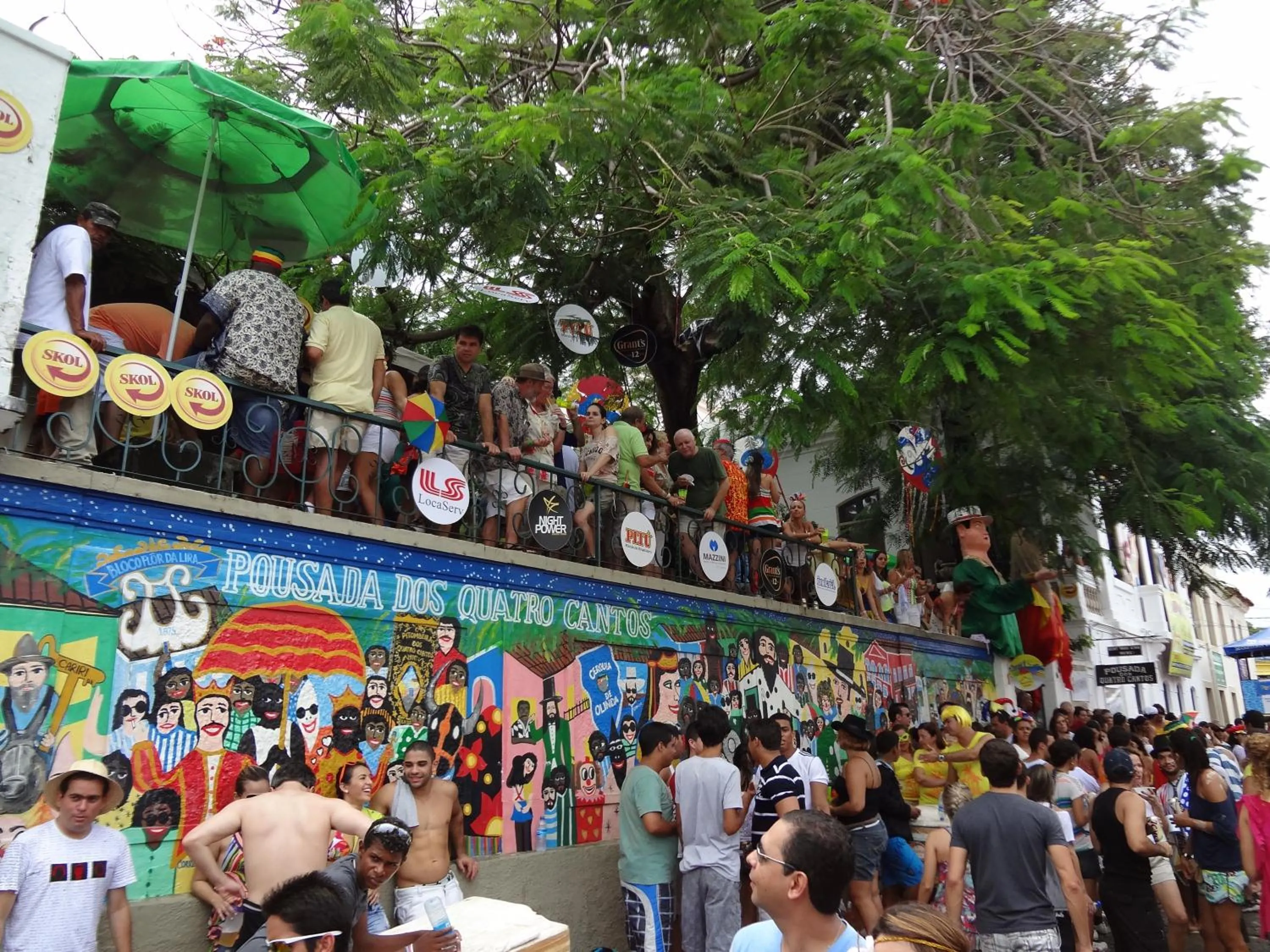 People in Pousada dos Quatro Cantos