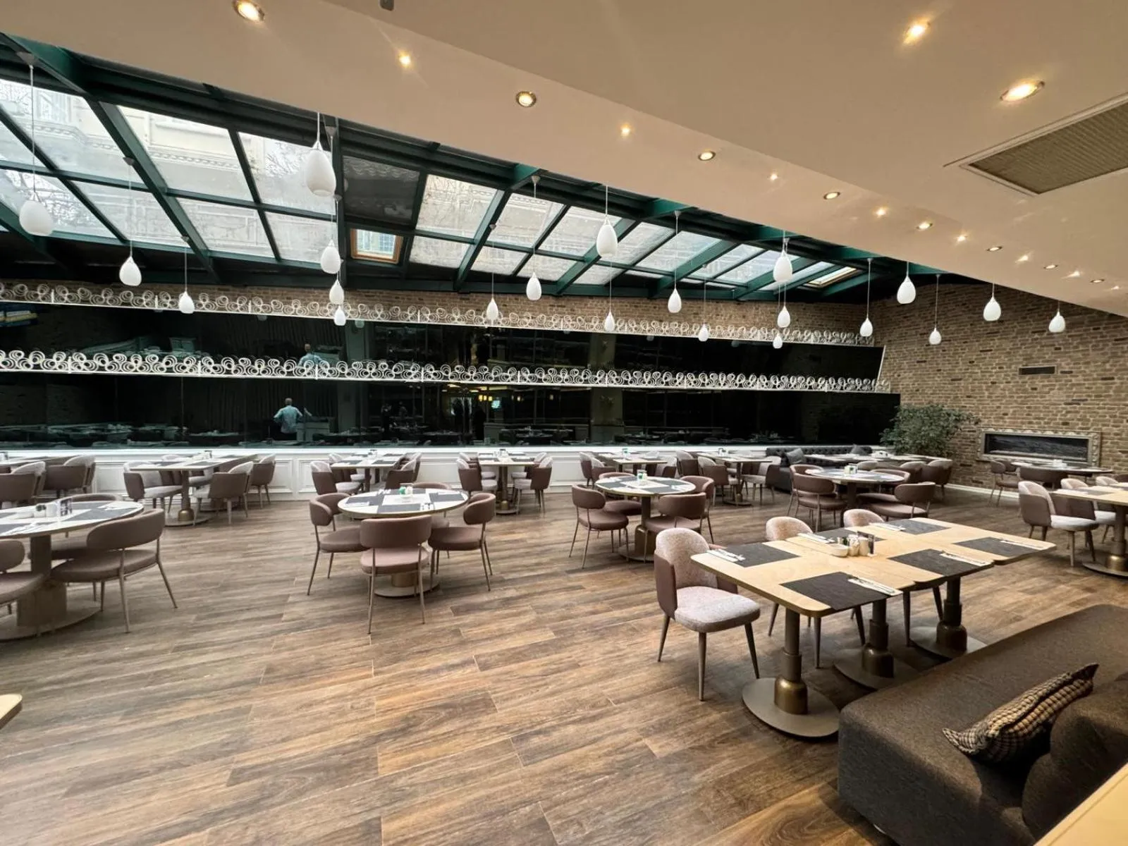 Restaurant/places to eat in Limak Ambassadore Hotel Ankara