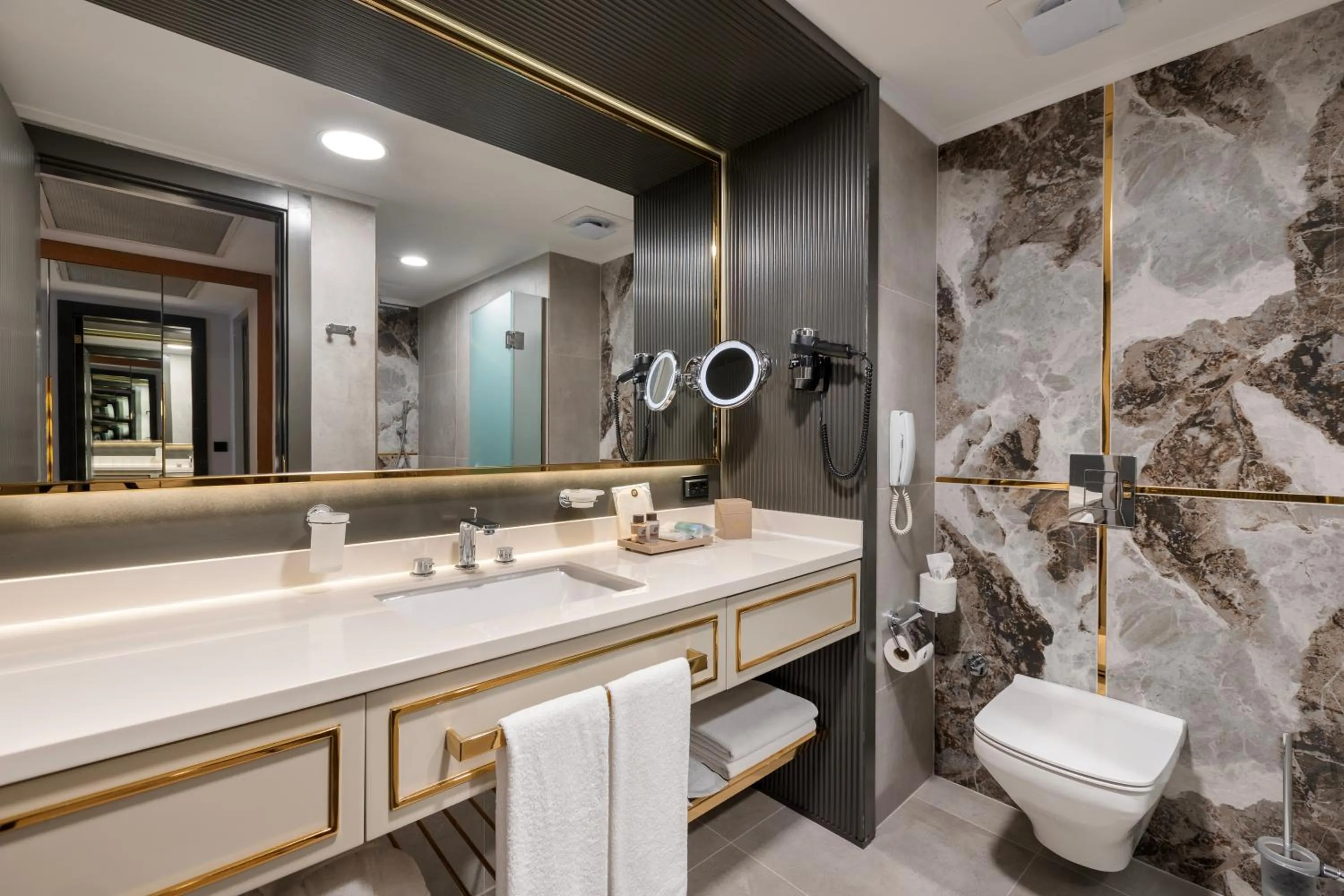 Bathroom in Limak Ambassadore Hotel Ankara