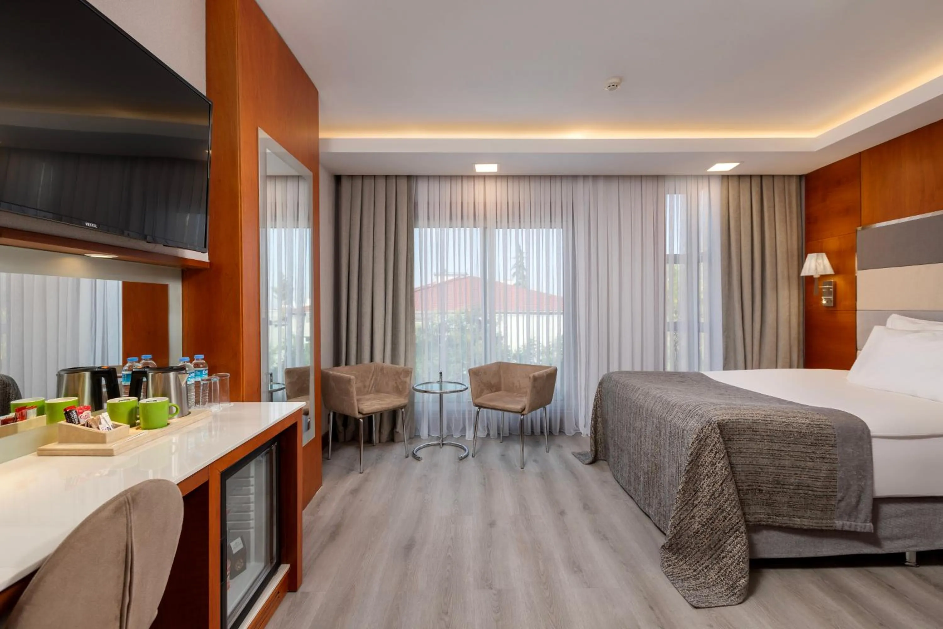 Photo of the whole room, Bed in Limak Ambassadore Hotel Ankara