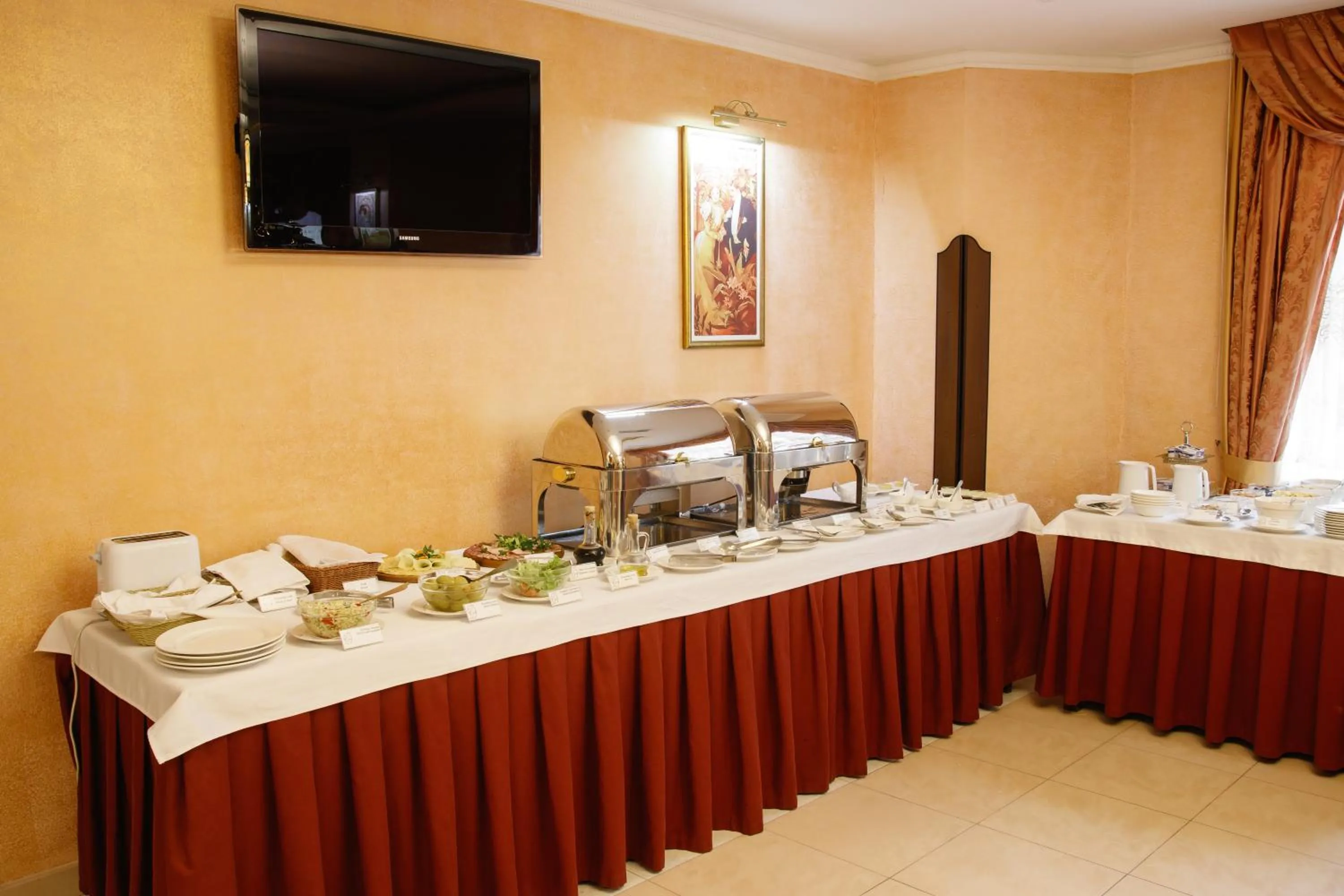 Buffet breakfast in Edem Hotel Lviv