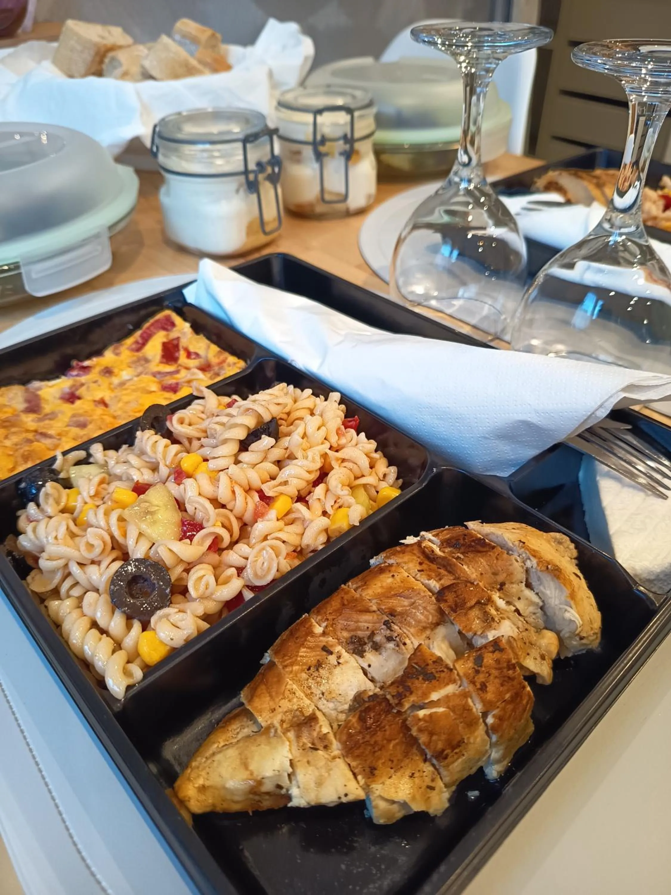 Restaurant/places to eat in Les Clos De La Vigne