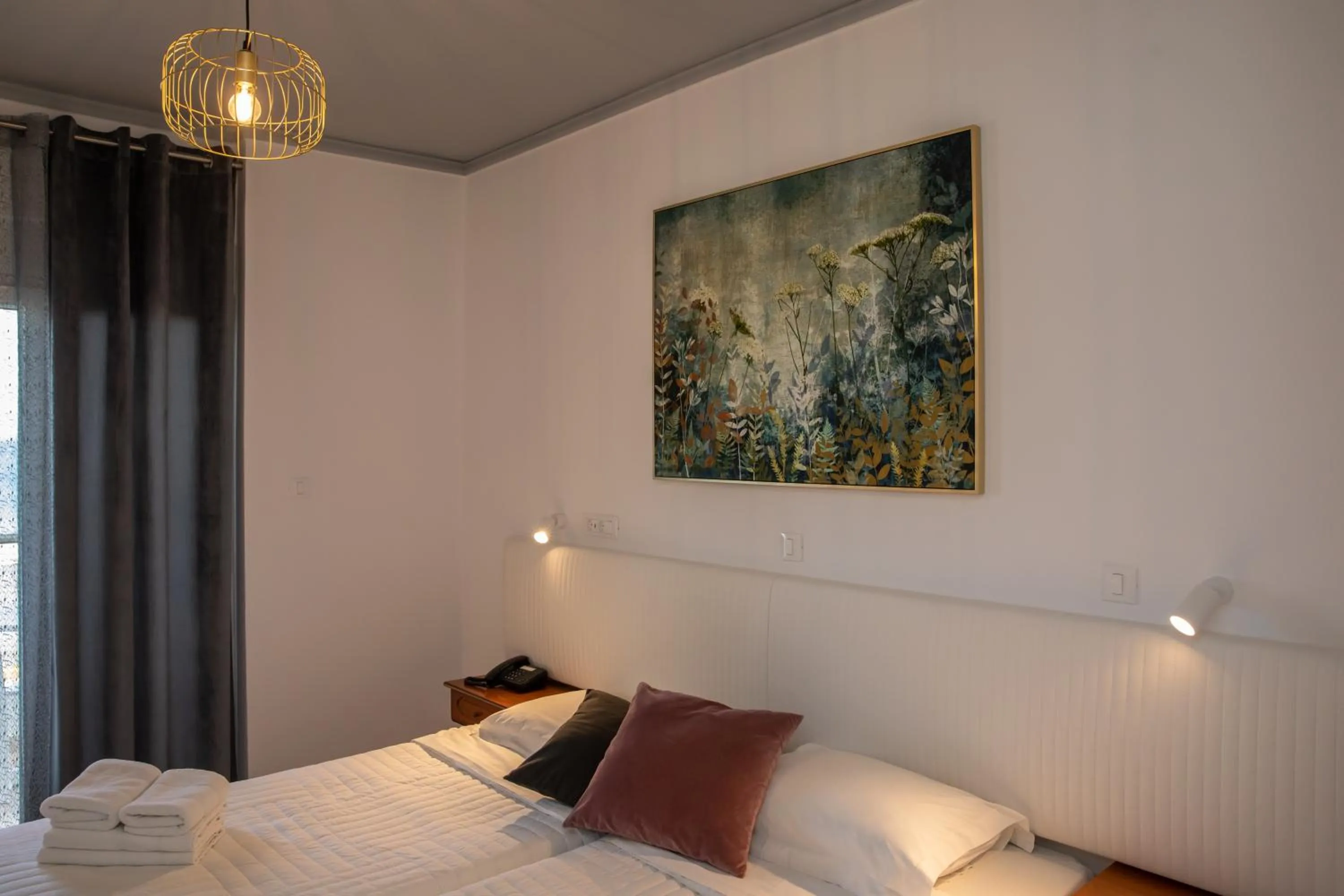 Bedroom, Bed in Sea Breeze Hotel