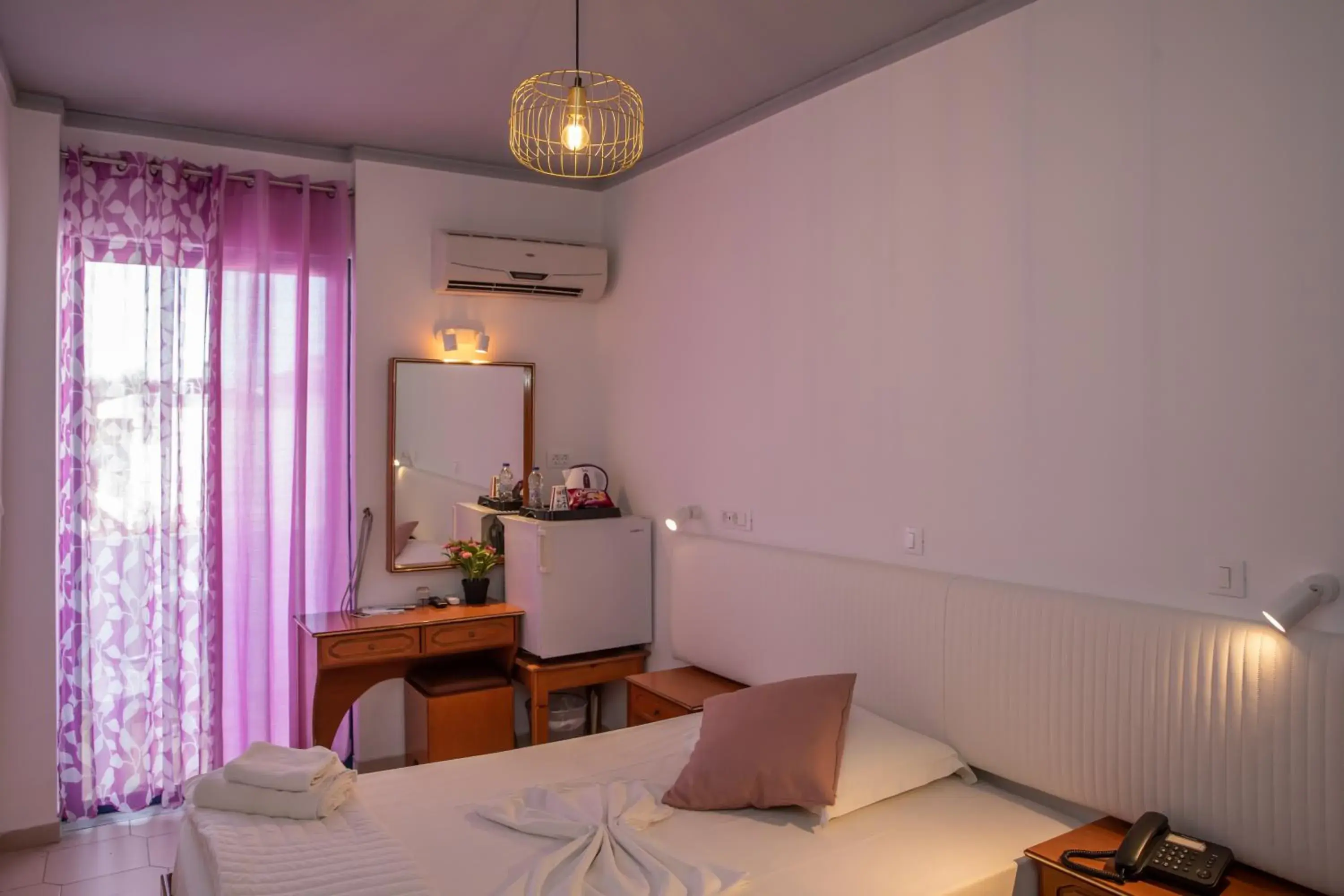 Single Room with Garden View in Sea Breeze Hotel Single Room with Garden View in Sea Breeze Hotel