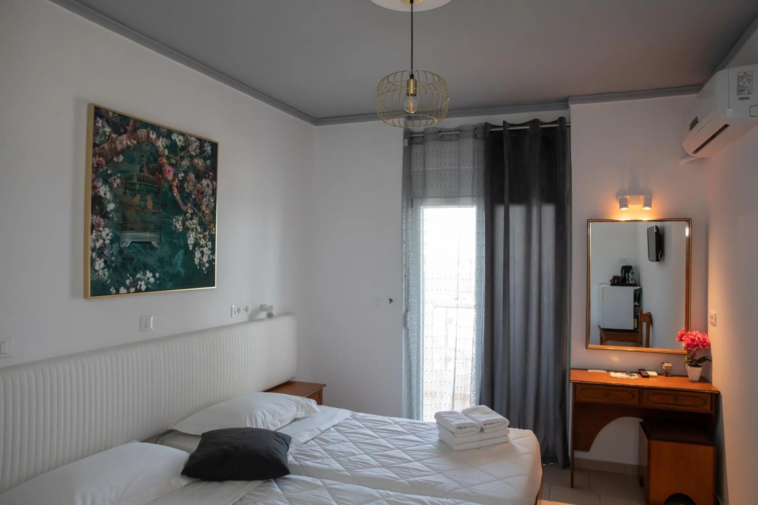 Bedroom, Bed in Sea Breeze Hotel