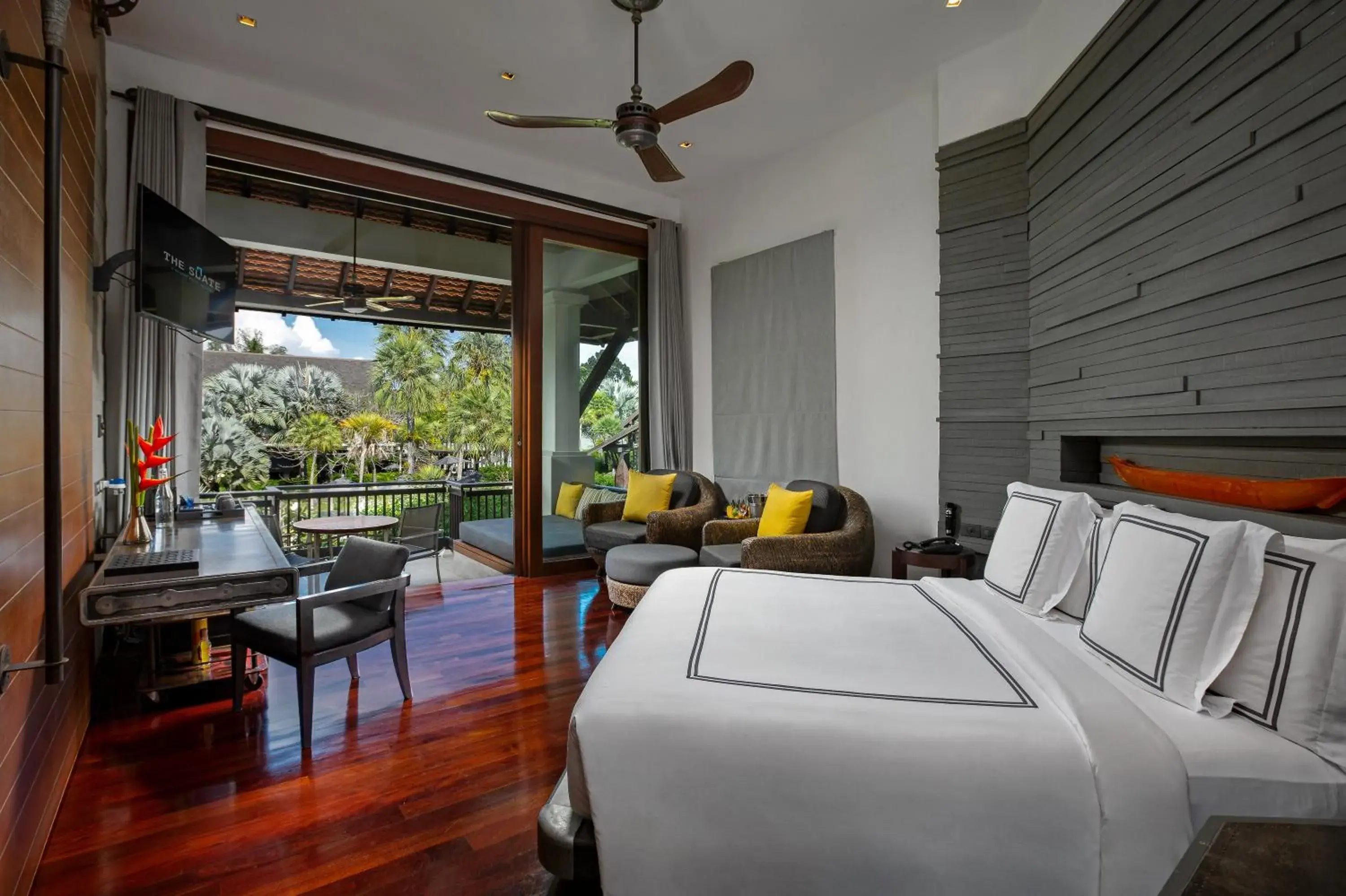 Pearl Bed Suite in The Slate, Phuket Pearl Bed Suite in The Slate, Phuket