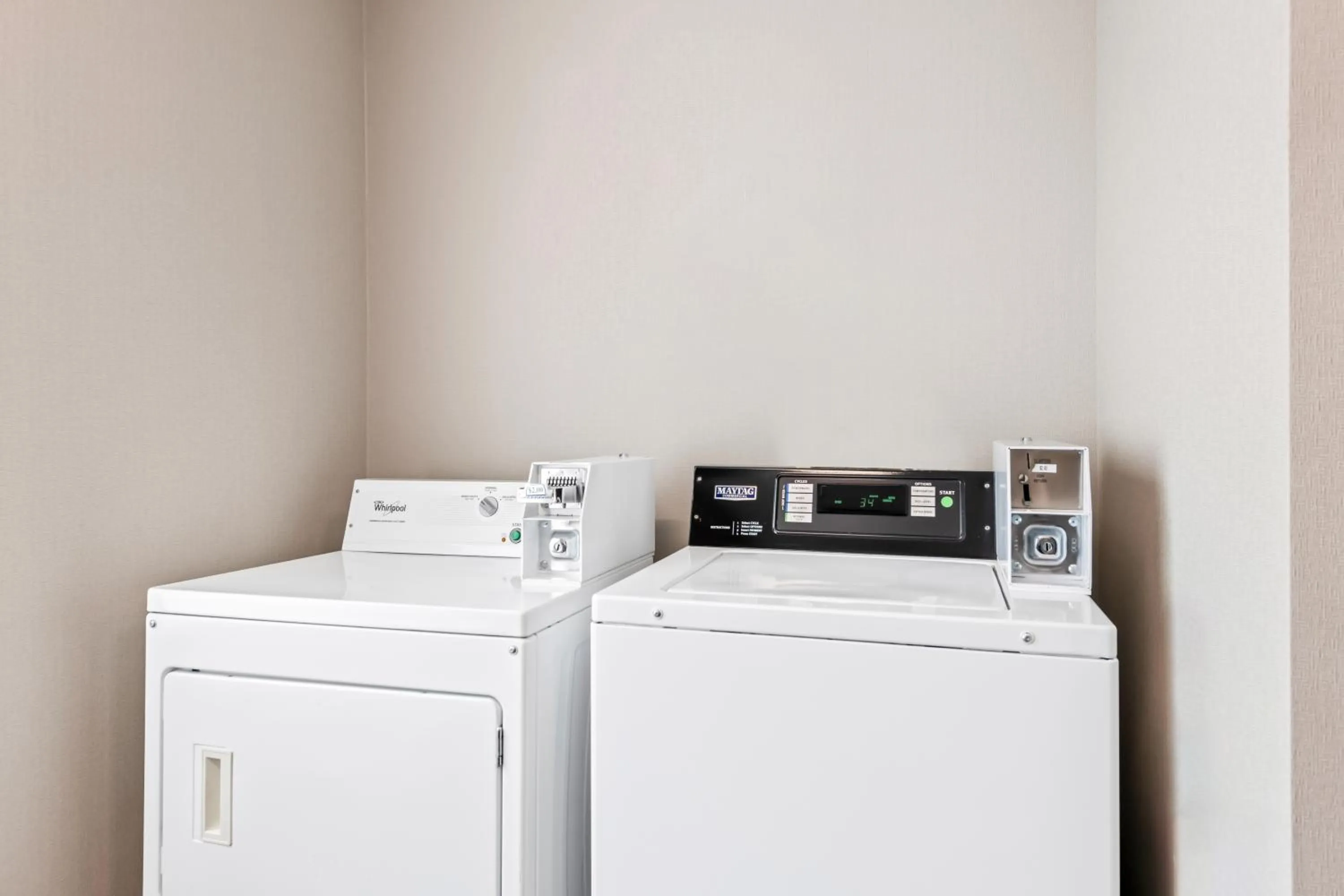 laundry in Holiday Inn Express & Suites Sylva / Dillsboro by IHG