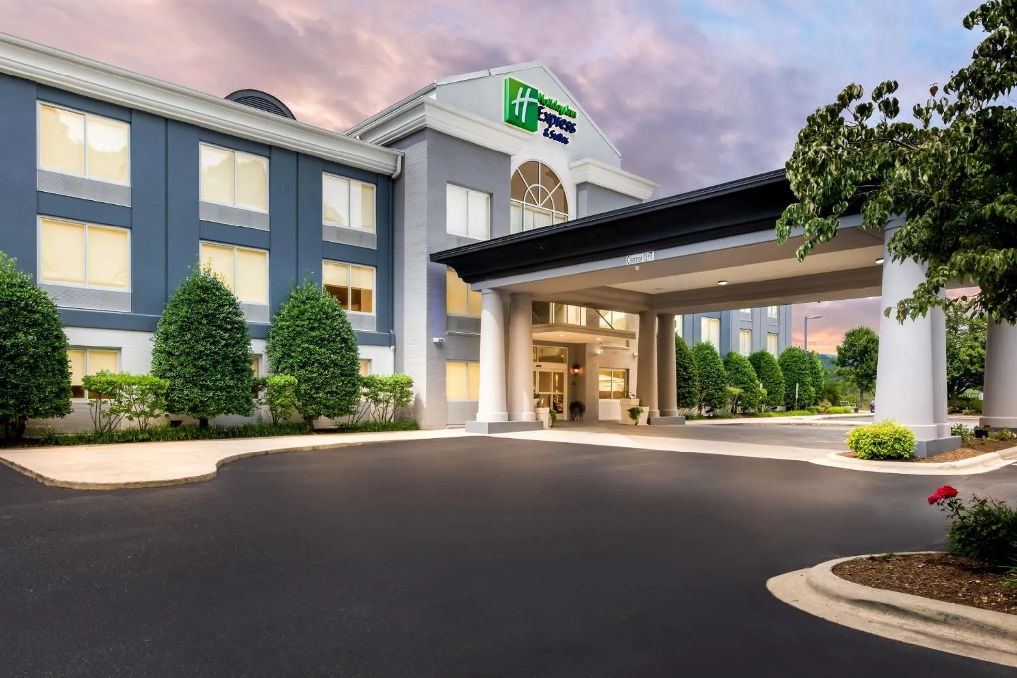 Property building in Holiday Inn Express & Suites Sylva / Dillsboro by IHG