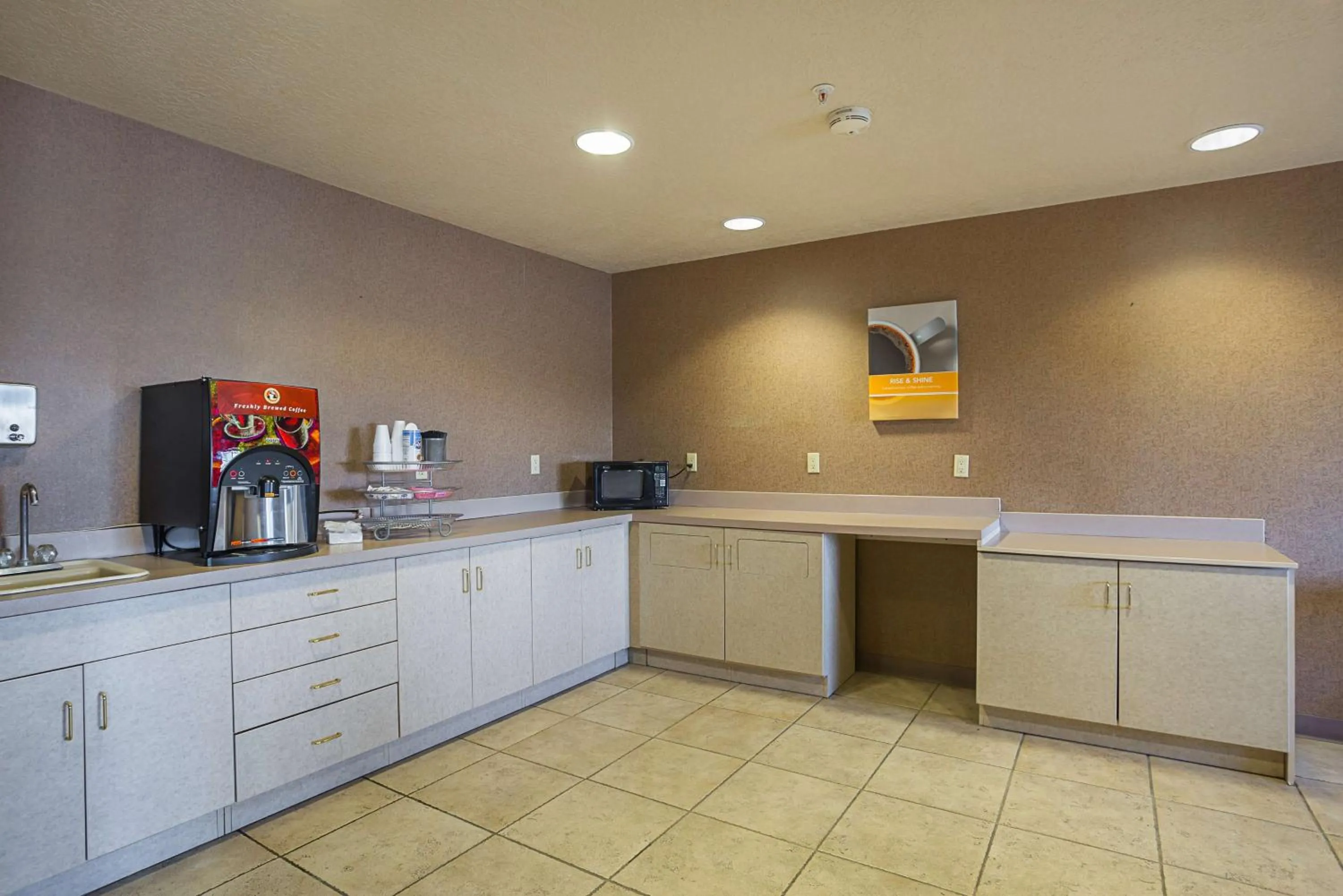 Coffee/tea facilities in Motel 6-Bernalillo, NM