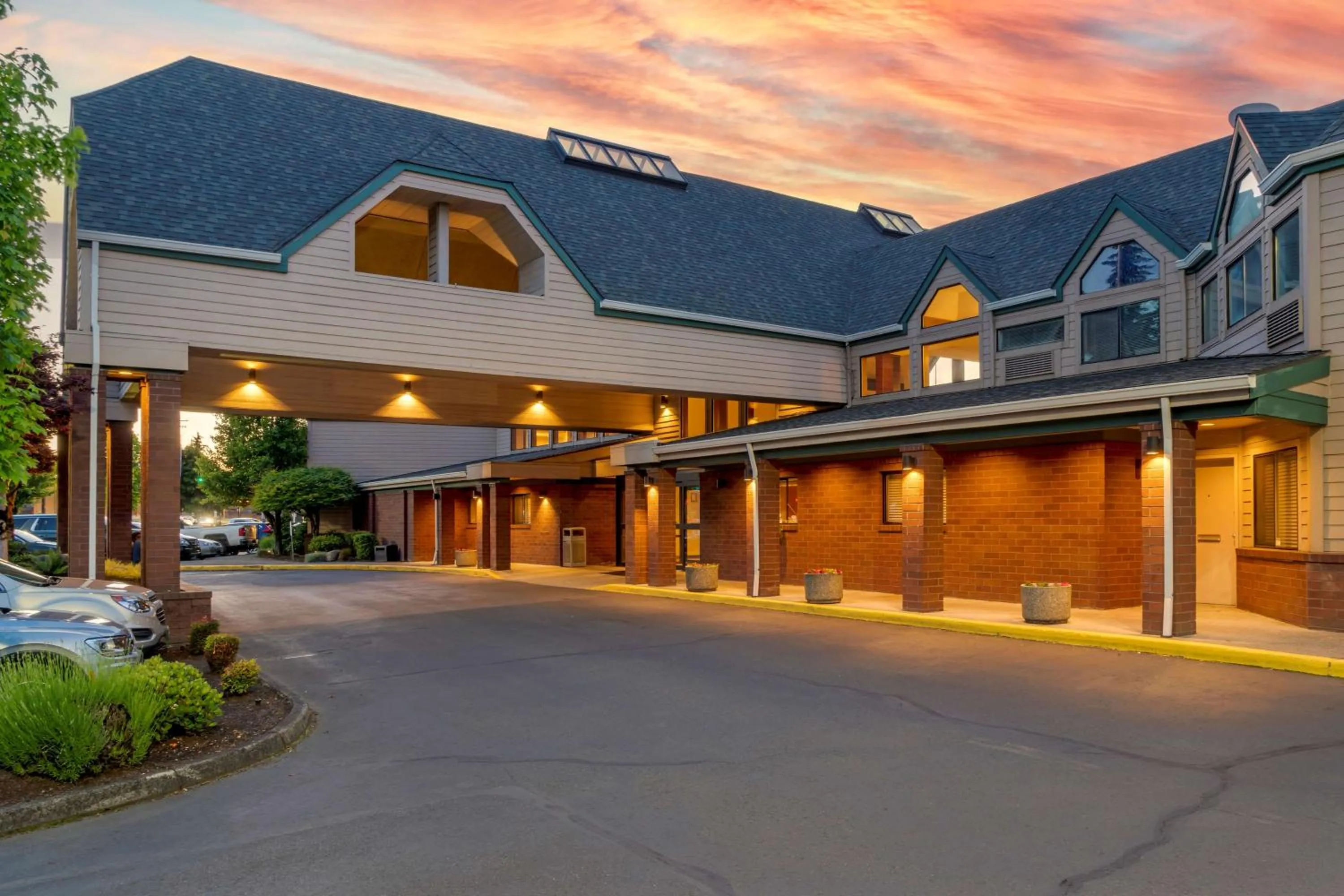 Property building in Best Western Pony Soldier