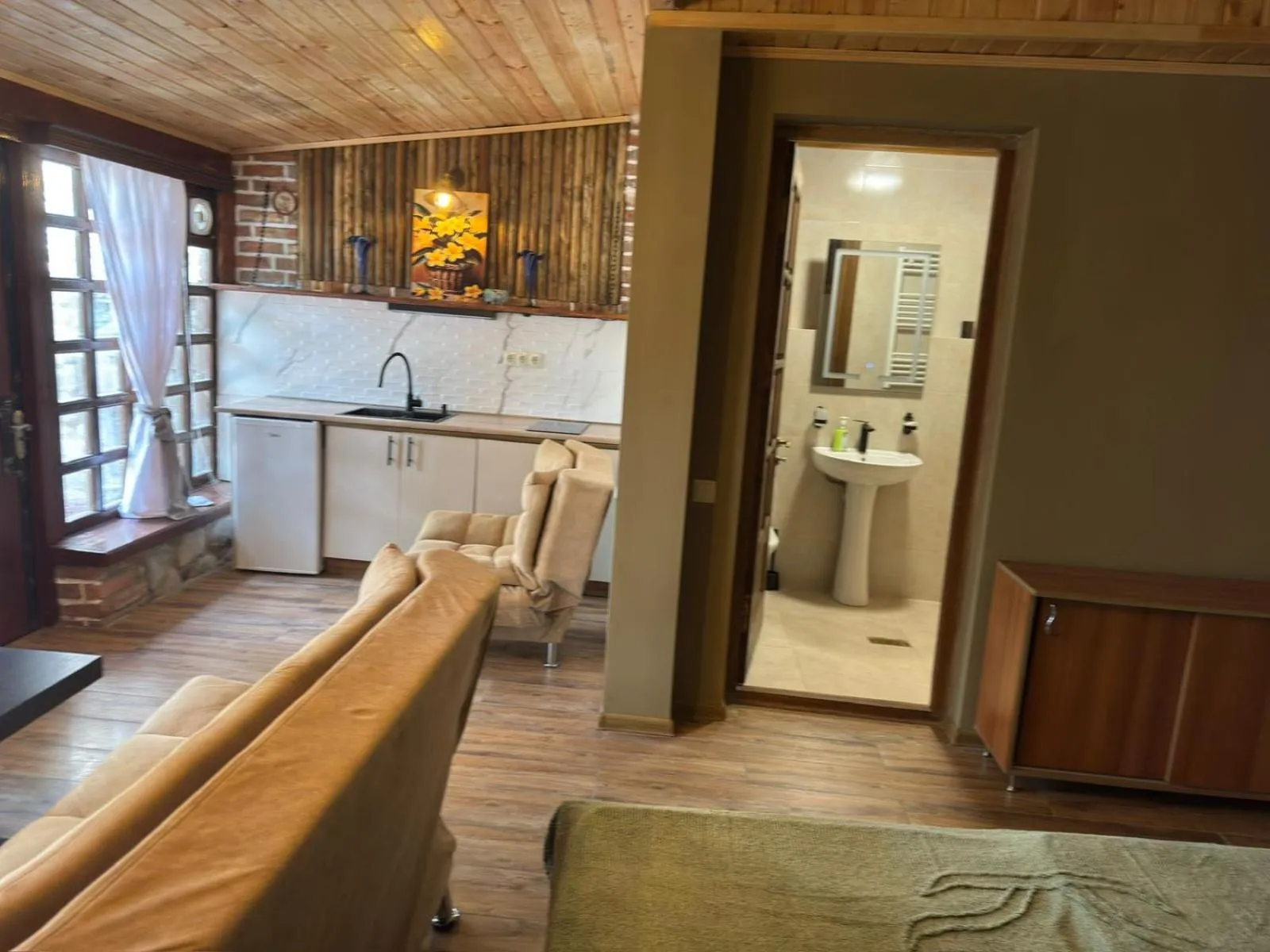 Bathroom in Safari House Tbilisi Wine & Family Hotel