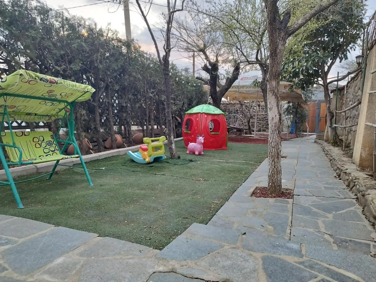 Spring in Safari House Tbilisi Wine & Family Hotel