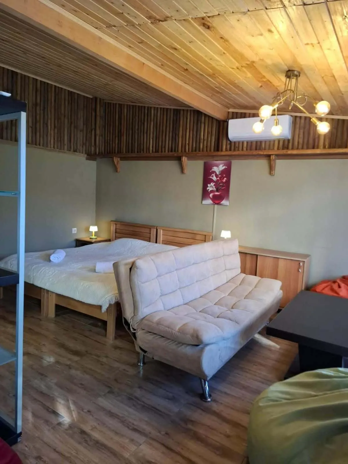 Bed in Safari House Tbilisi Wine & Family Hotel