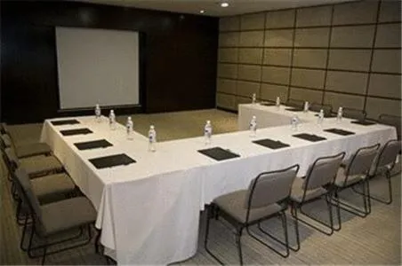 Business facilities in Antaris Cintermex