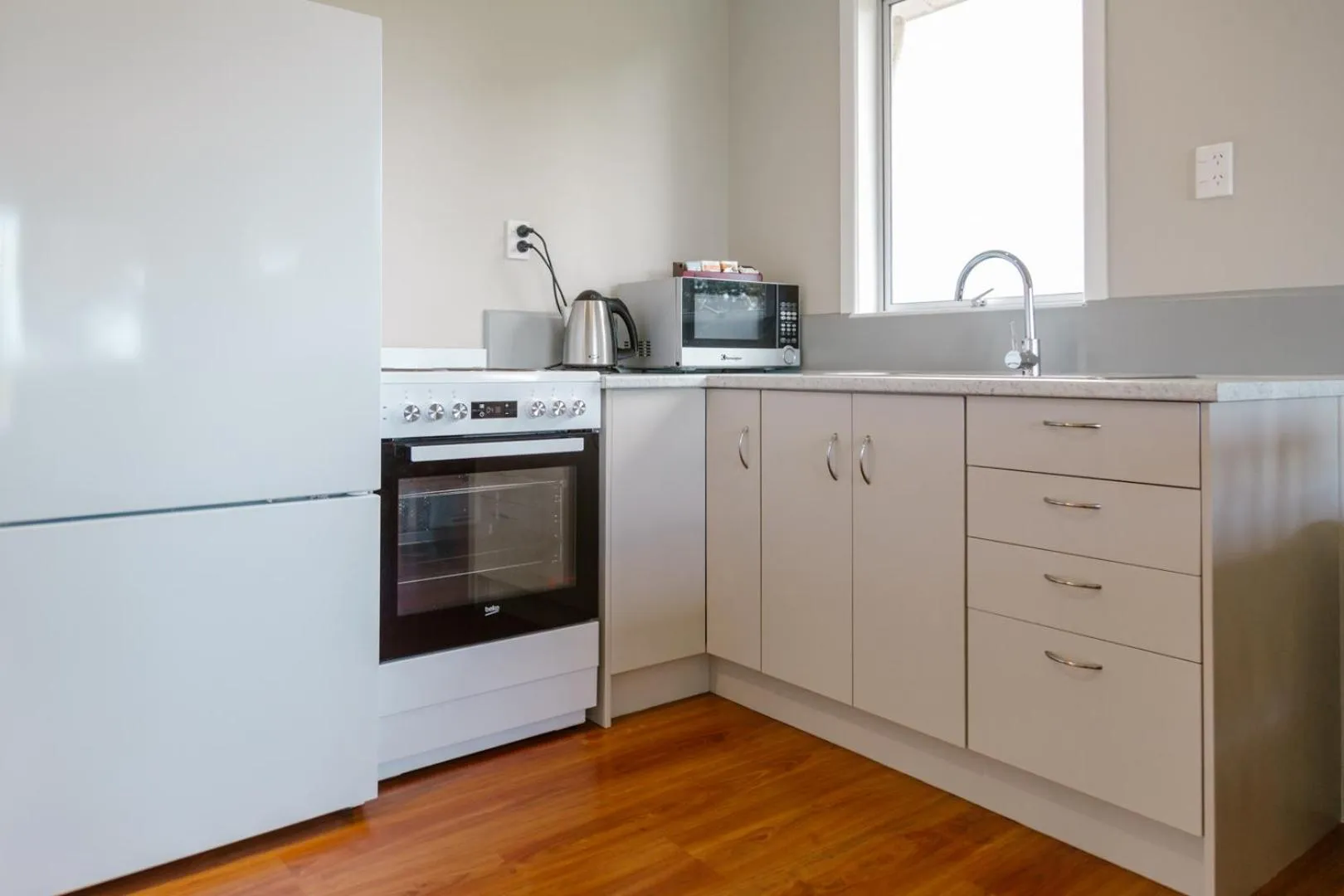 Kitchen or kitchenette in Comfort Inn Sunset