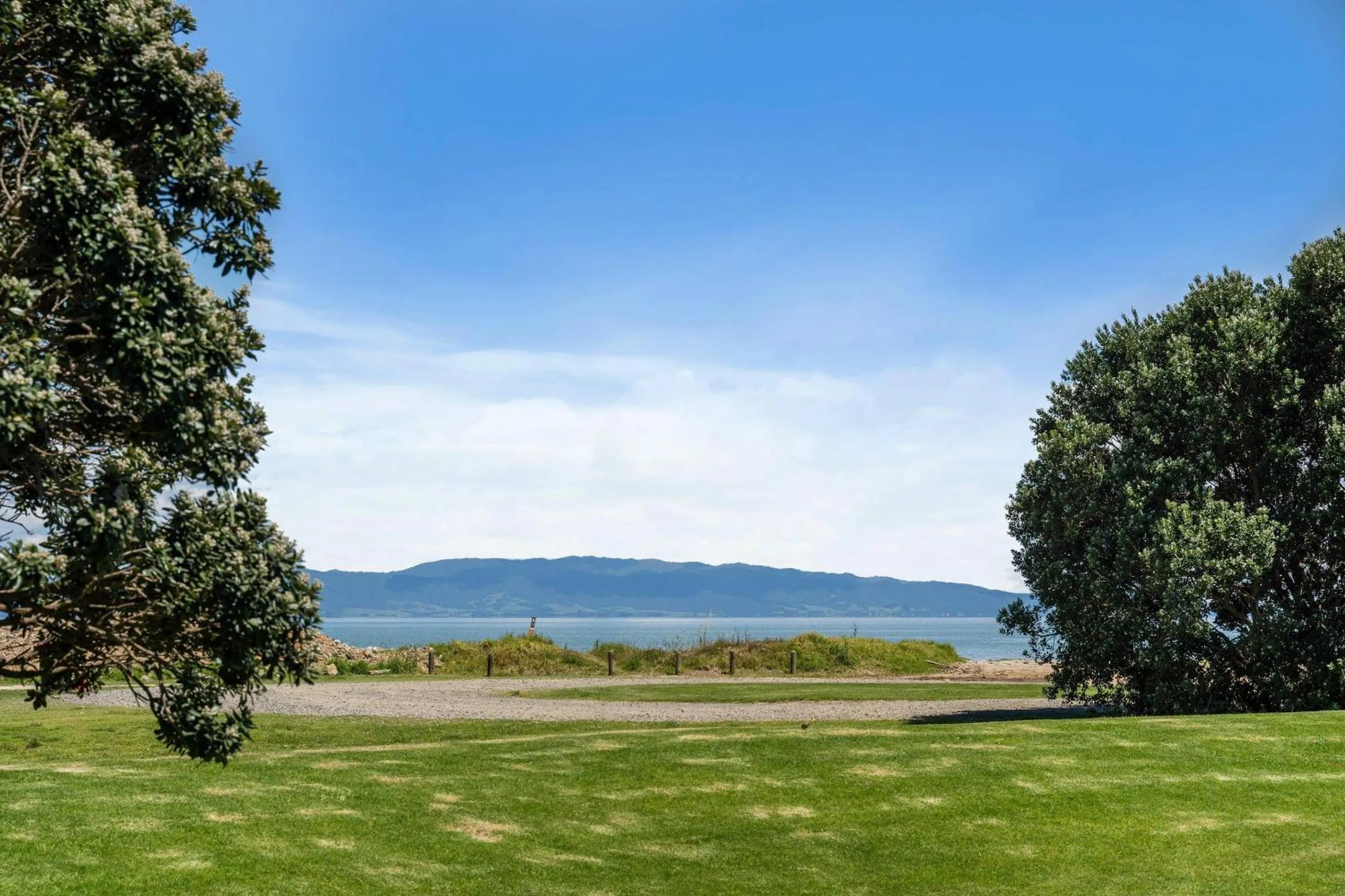 Property building in Comfort Inn Sunset