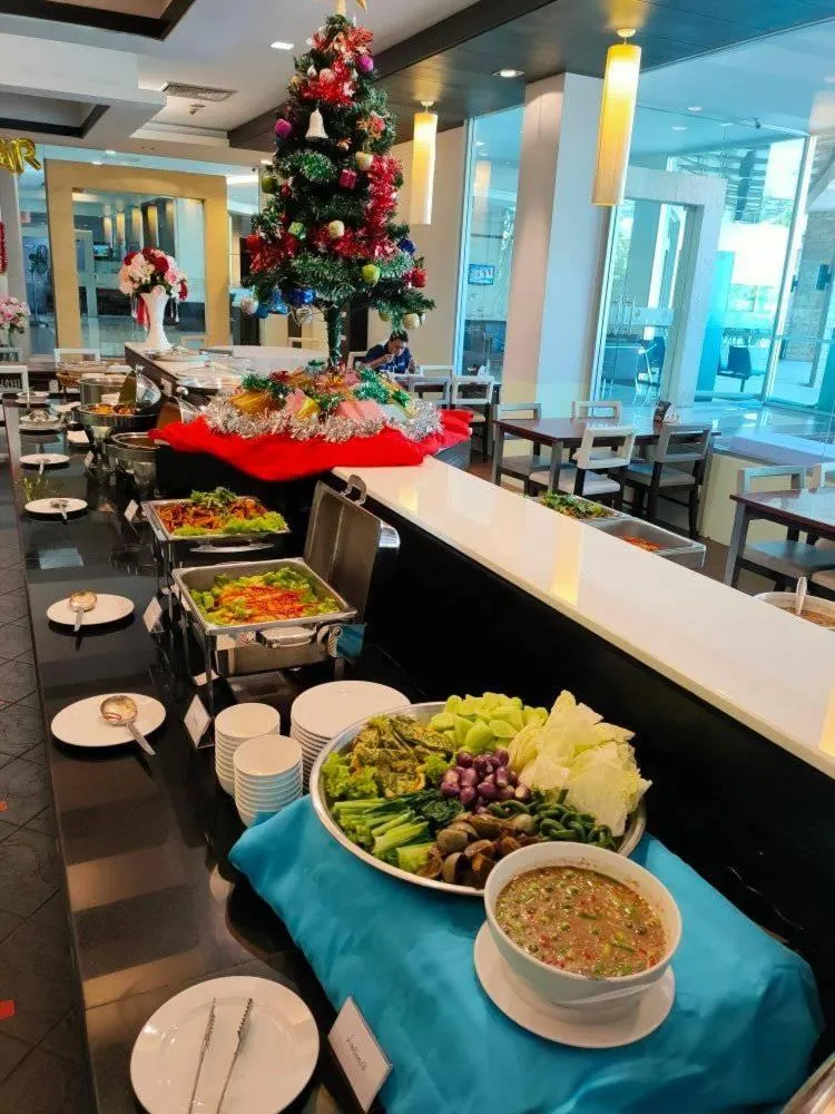 Buffet breakfast in โรงแรม ซิตี้พาร์ค โคราช City Park Hotel