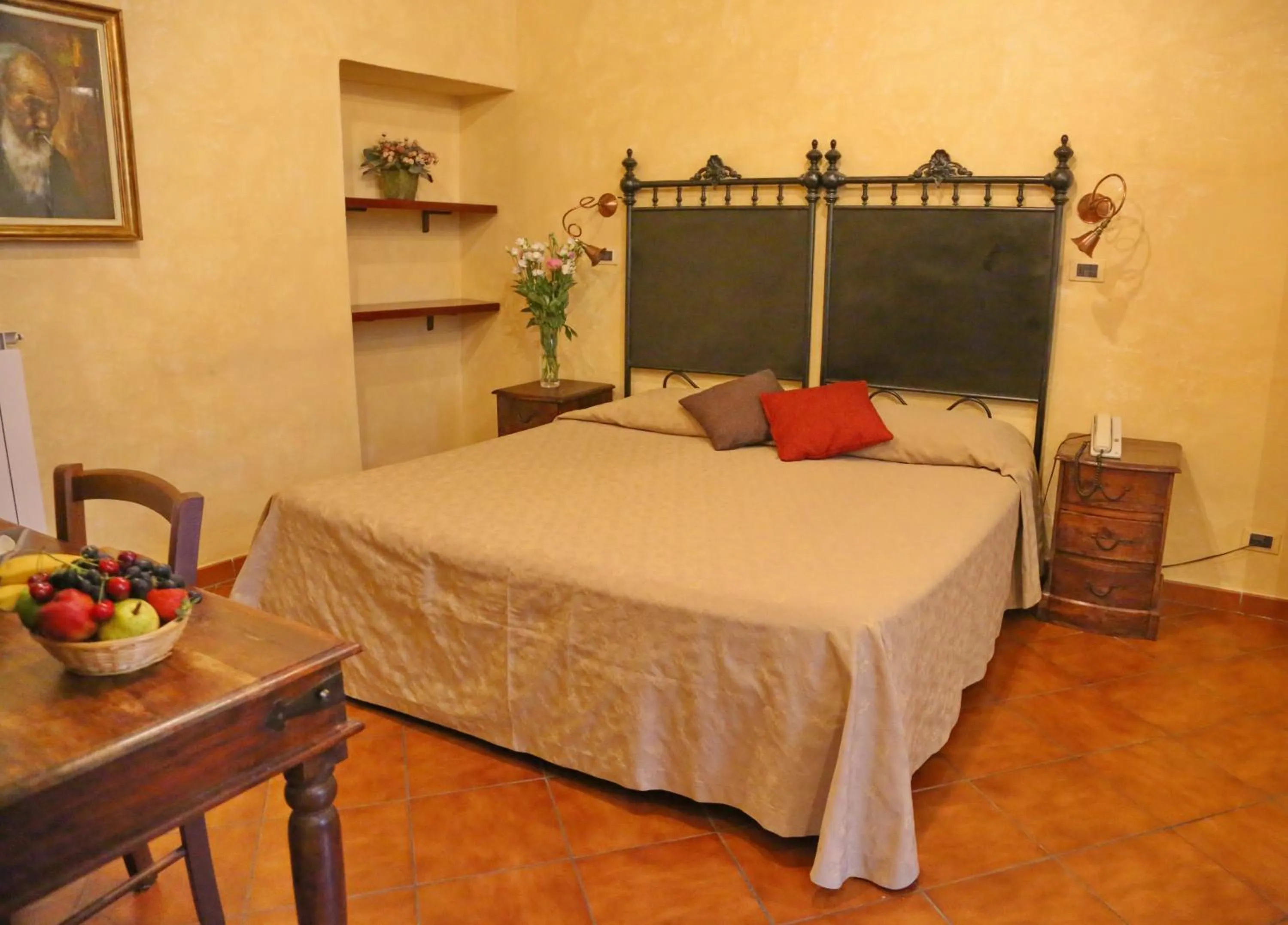 Bedroom, Bed in Hotel Italia Cortona