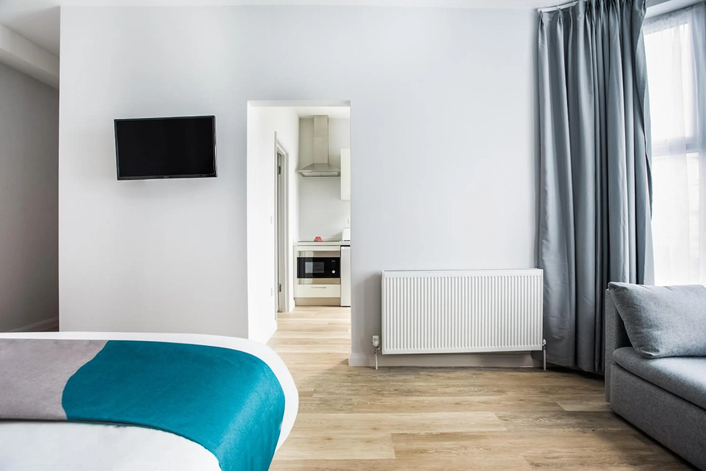 Bedroom in OYO Studiotel Great Yarmouth - Modern Hotel Apartments