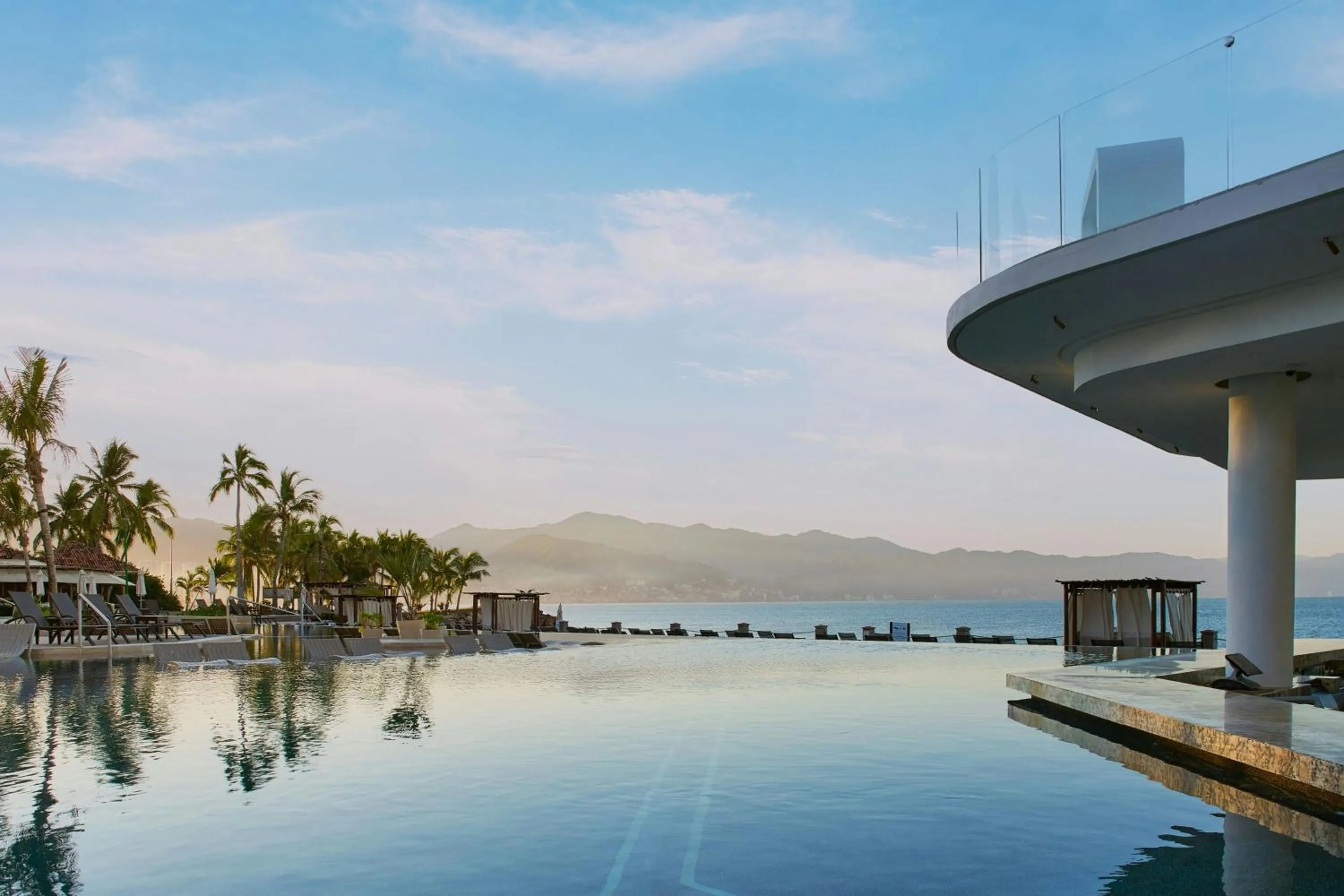 Swimming pool in Marriott Puerto Vallarta Resort & Spa