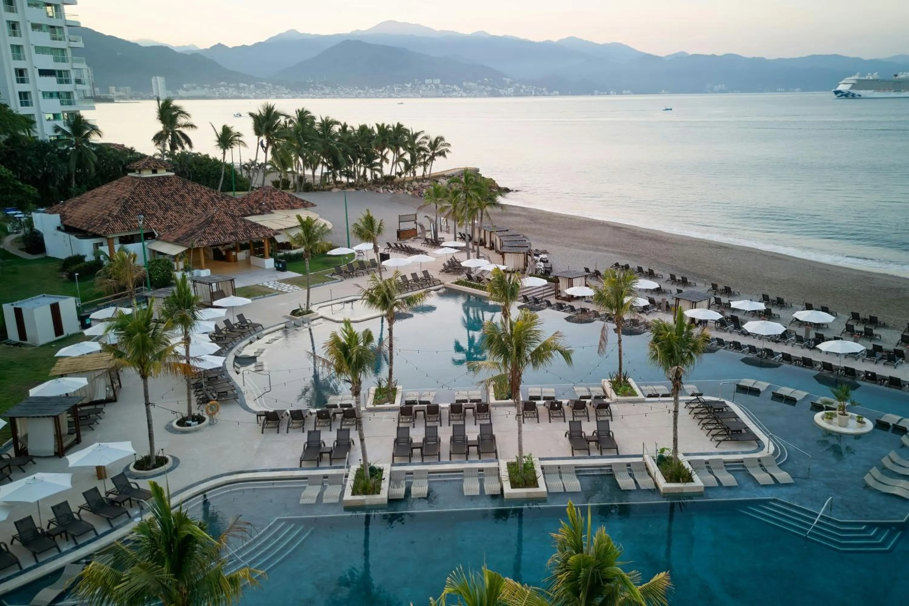 Swimming pool in Marriott Puerto Vallarta Resort & Spa