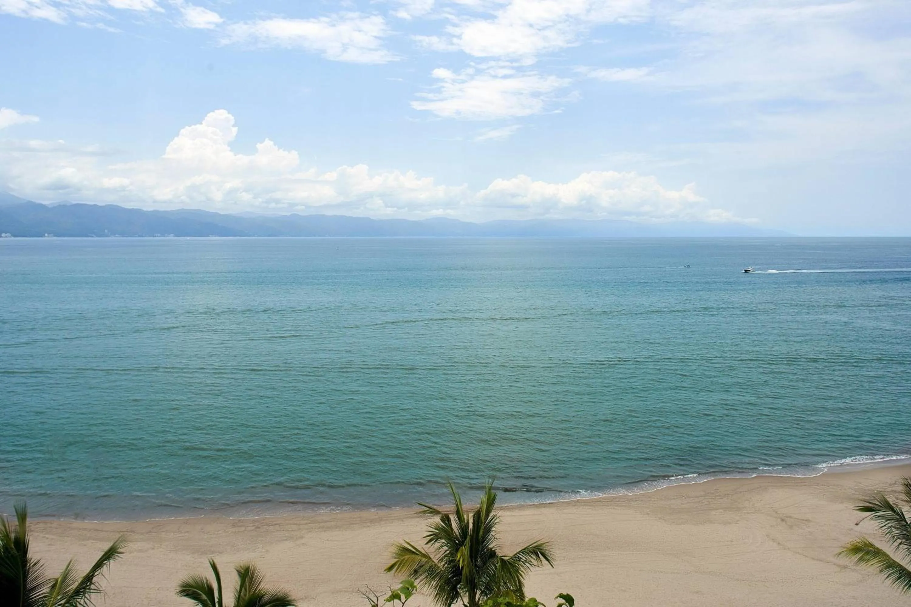 Bedroom in Marriott Puerto Vallarta Resort & Spa