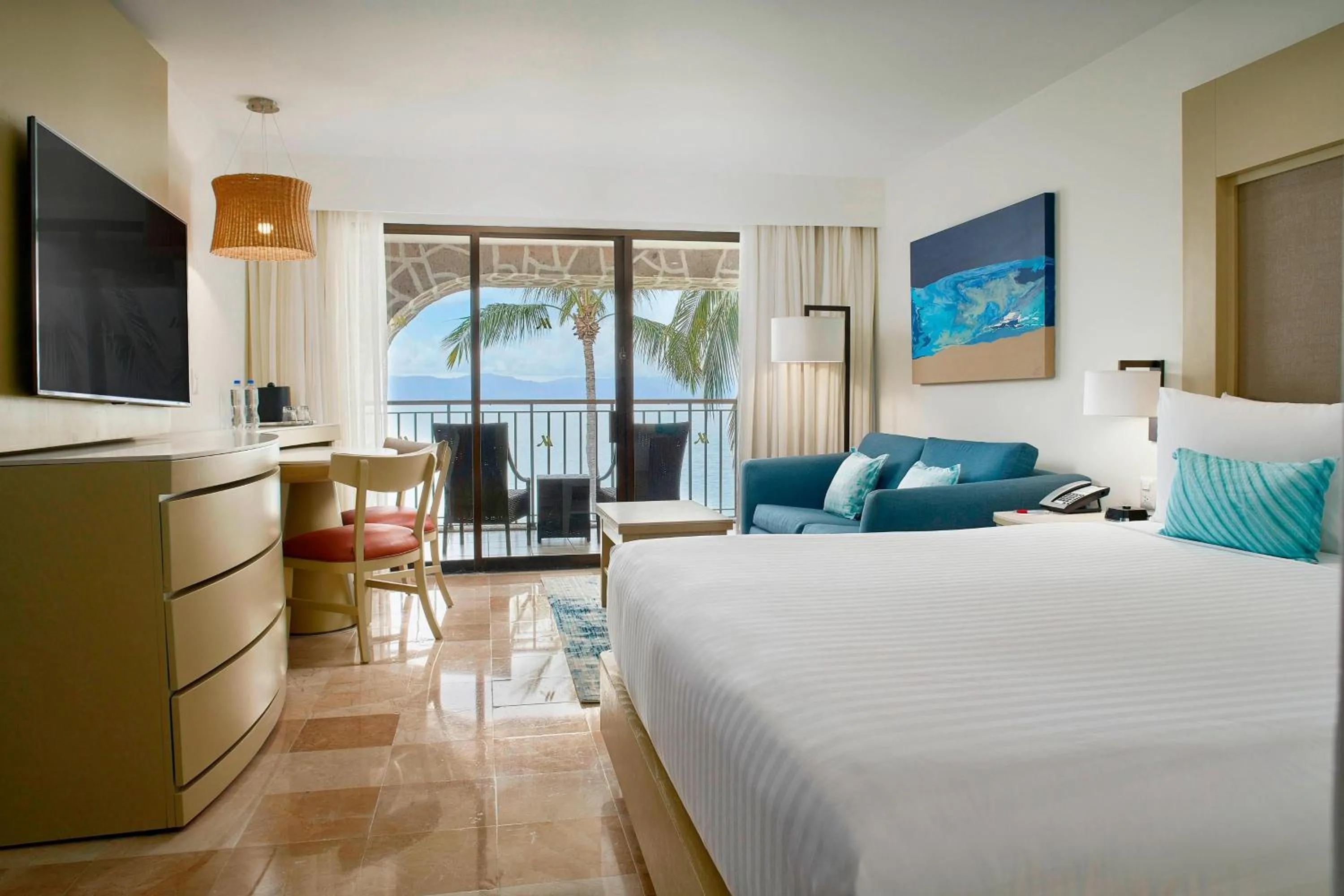 Photo of the whole room, Bed in Marriott Puerto Vallarta Resort & Spa