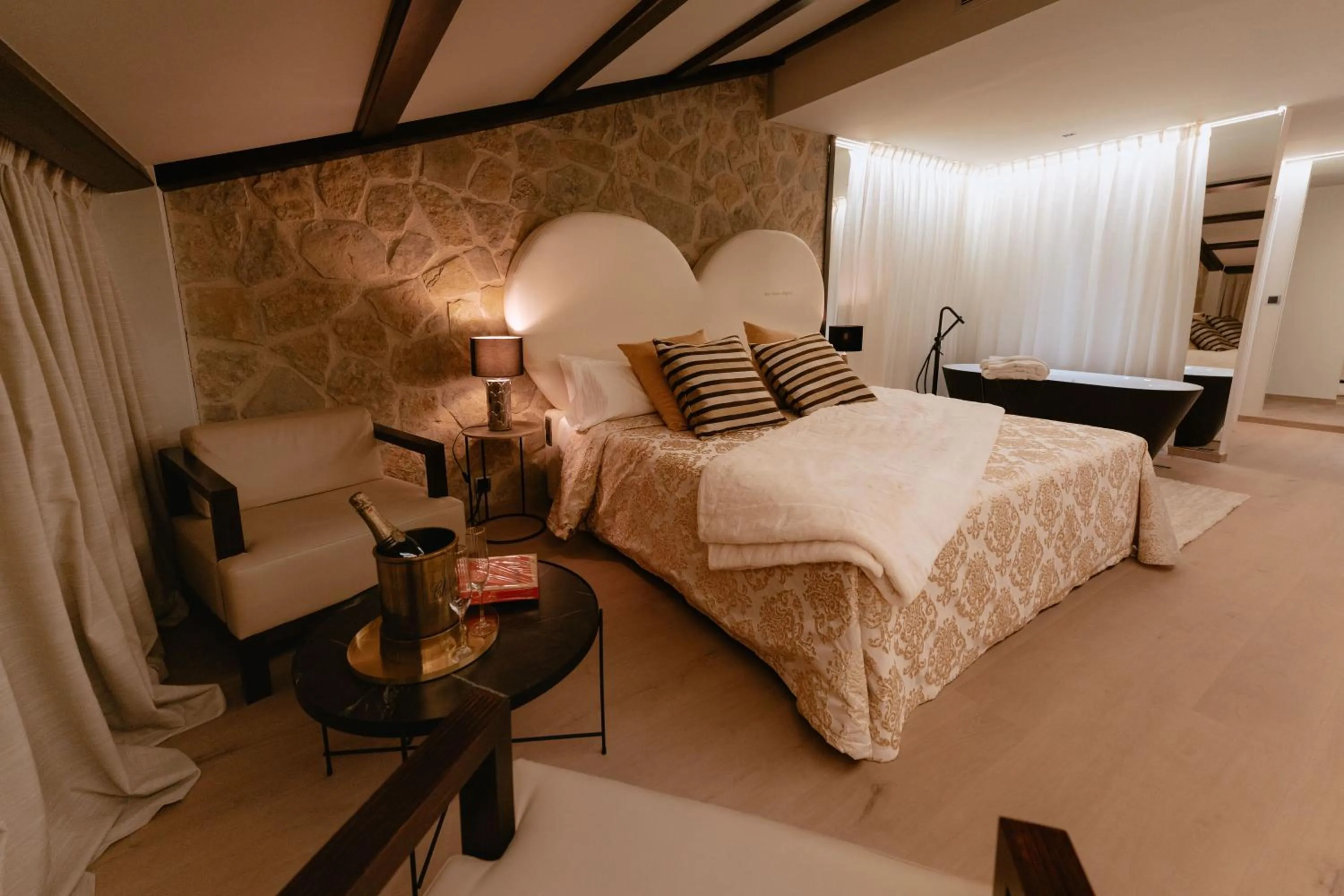 Bed in Hotel Spa Balfagon