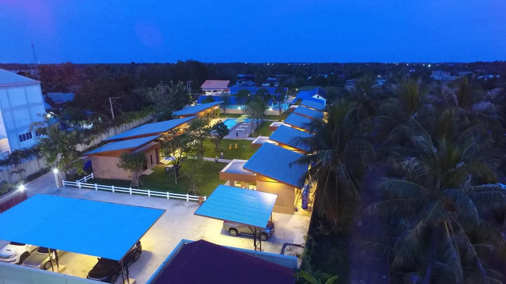 Facade/entrance in Golf Inn Resort